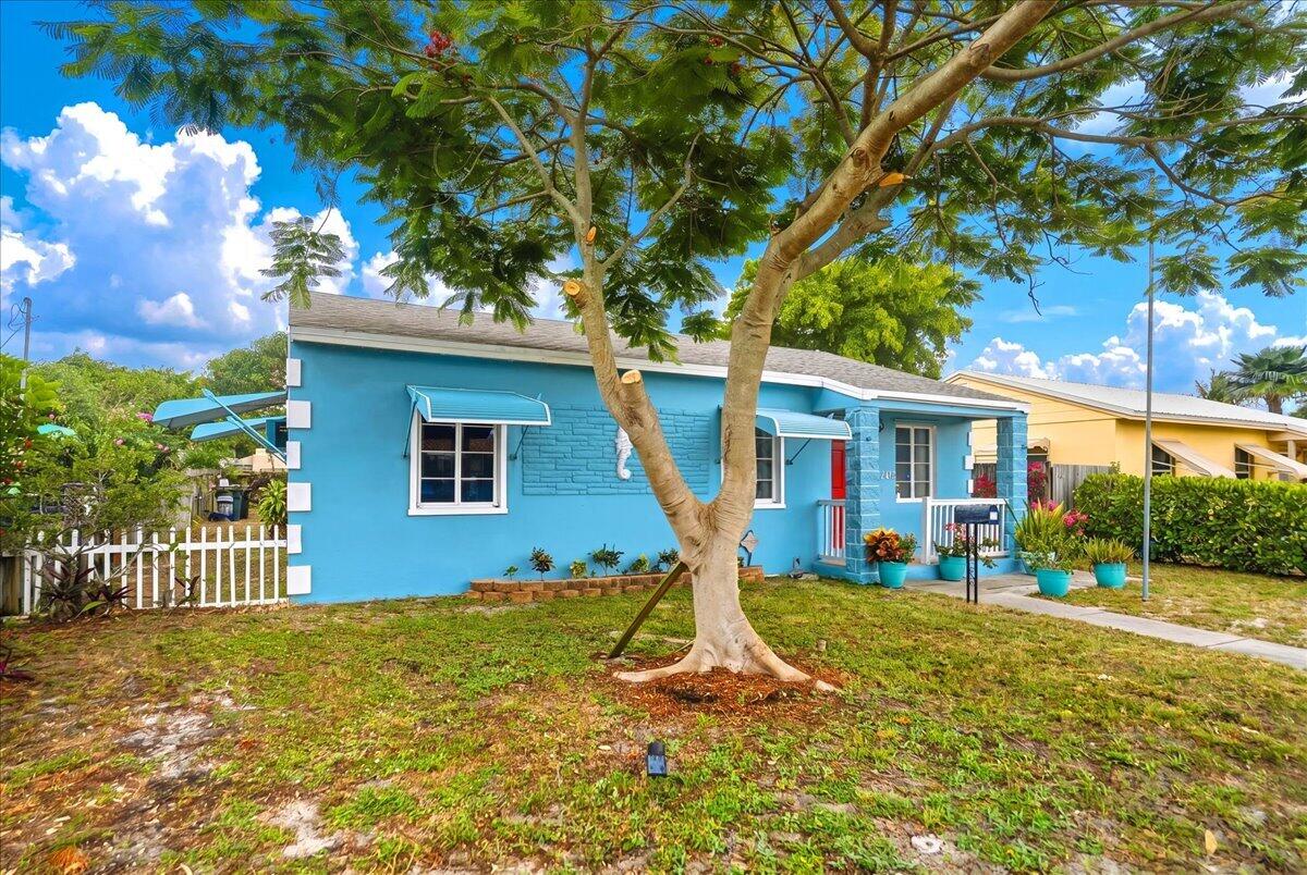main property photo 18