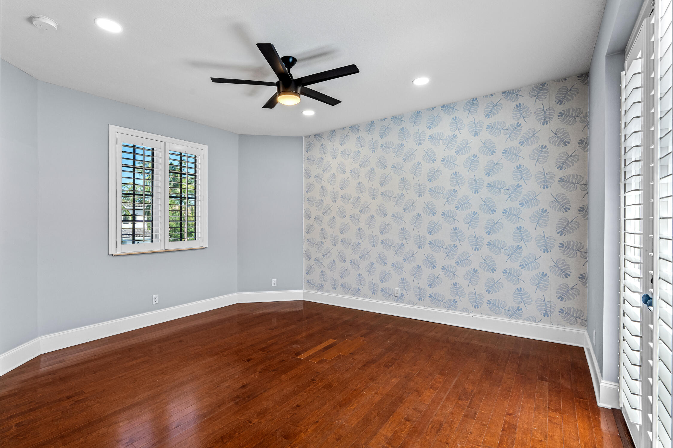 main property photo 60