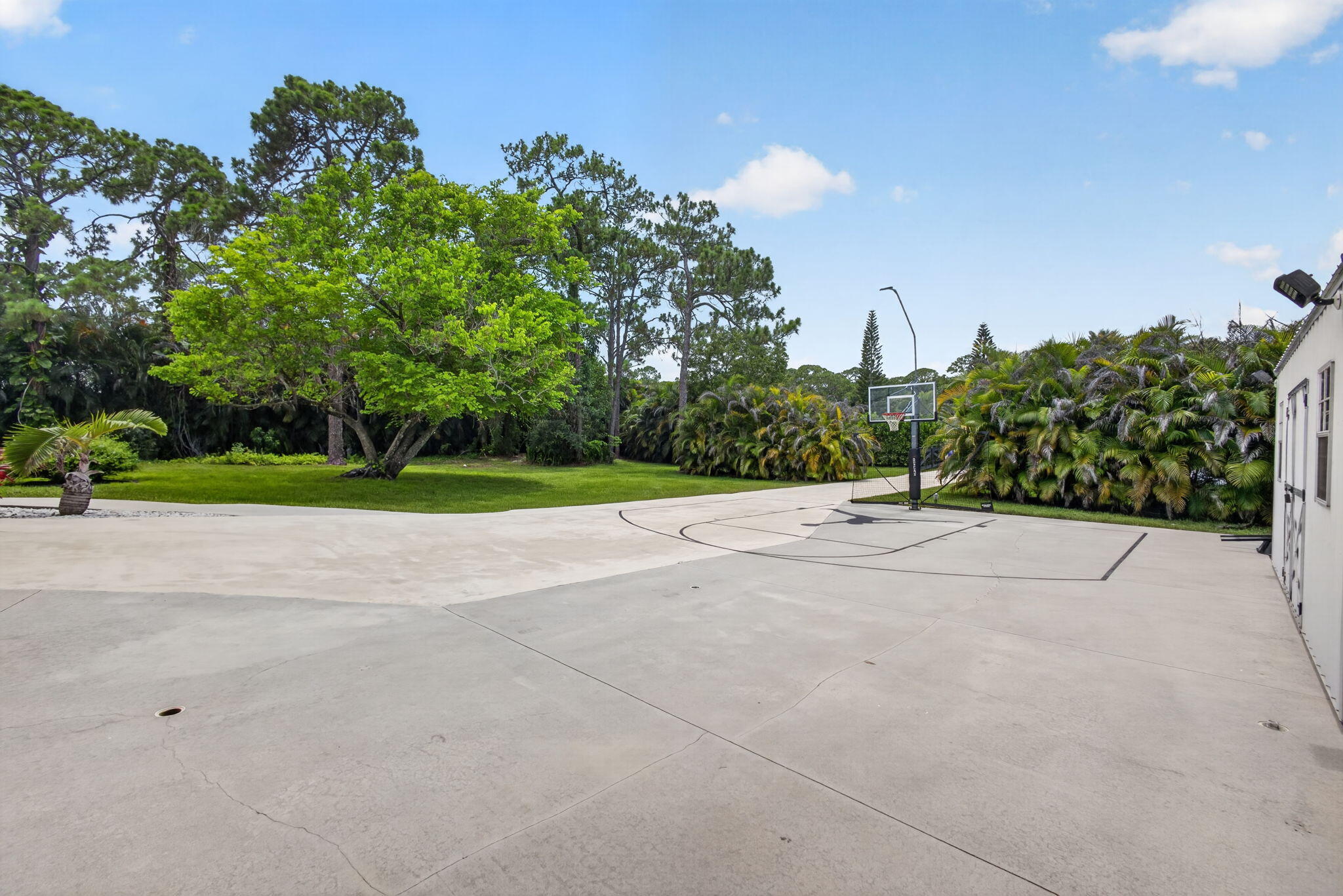 main property photo 15