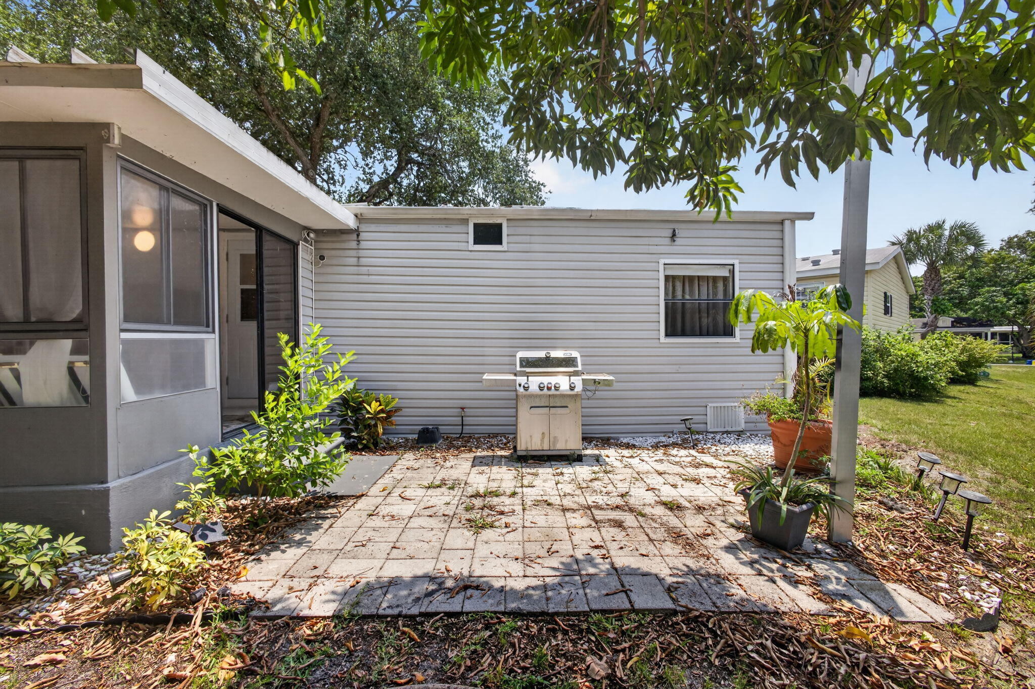 main property photo 49