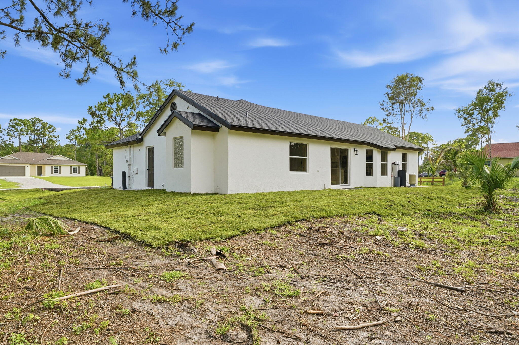 main property photo 22