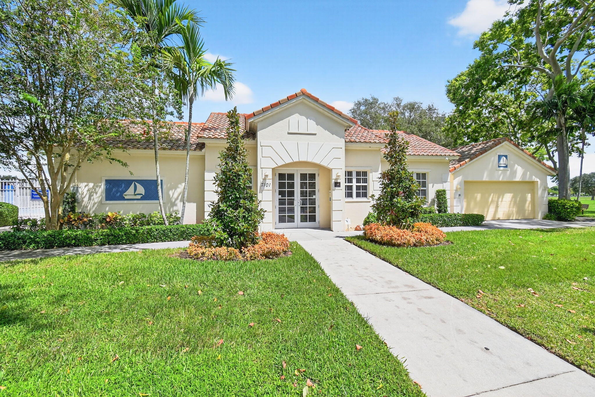 main property photo 58