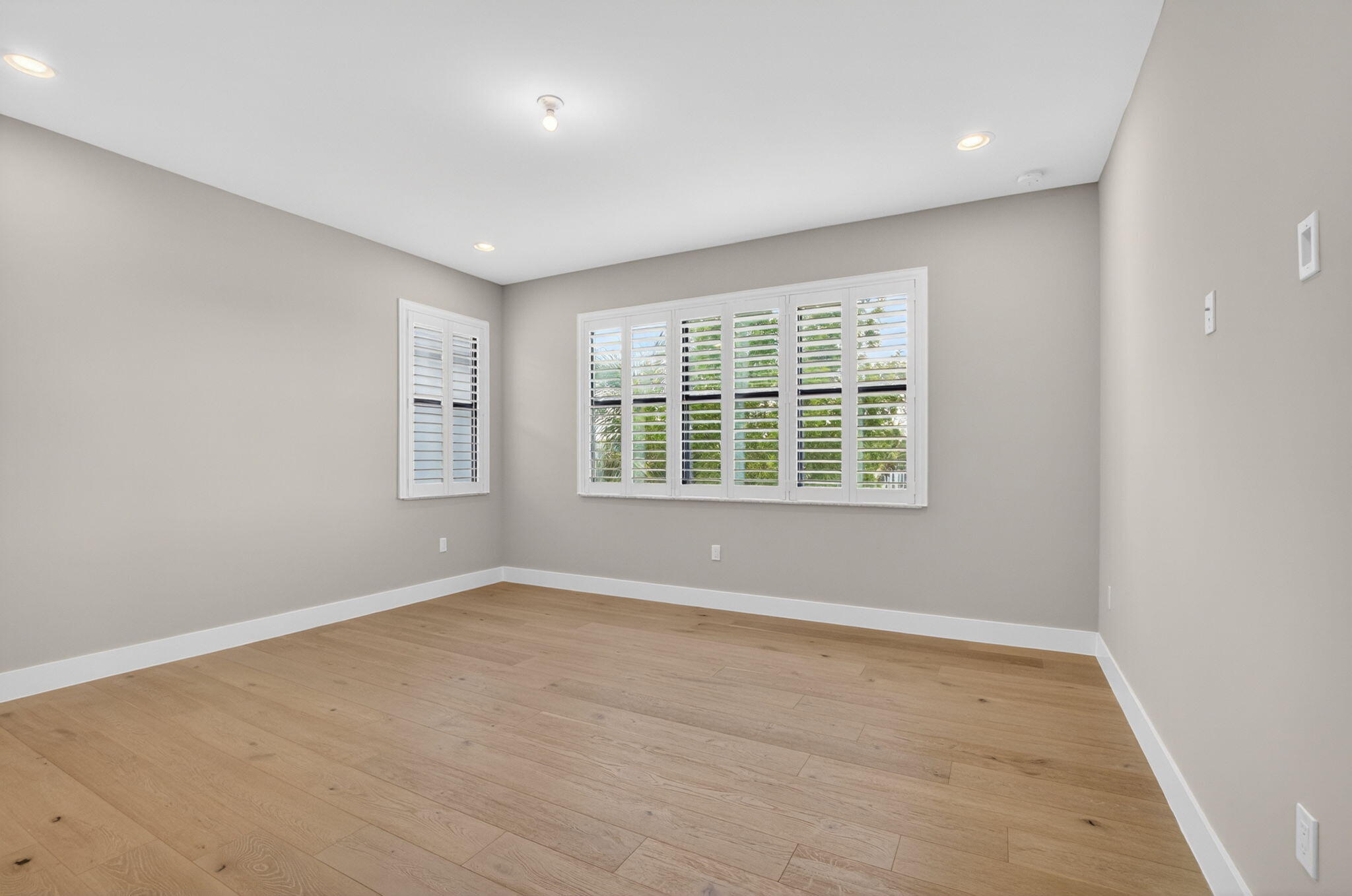 main property photo 77