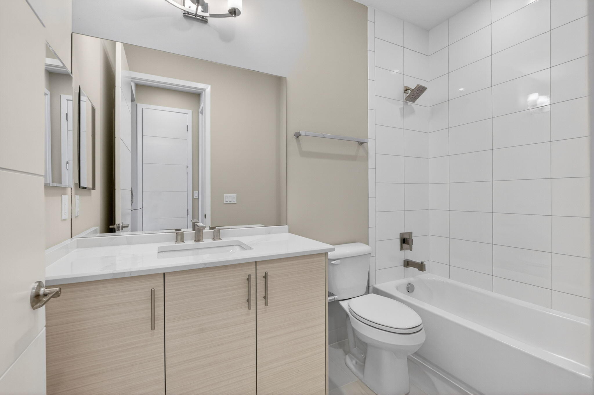main property photo 79