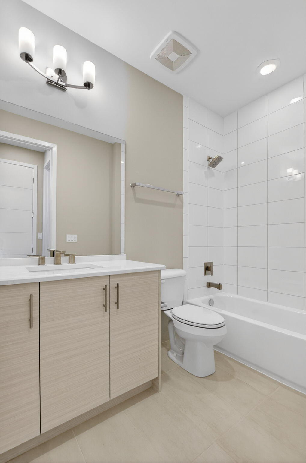 main property photo 80