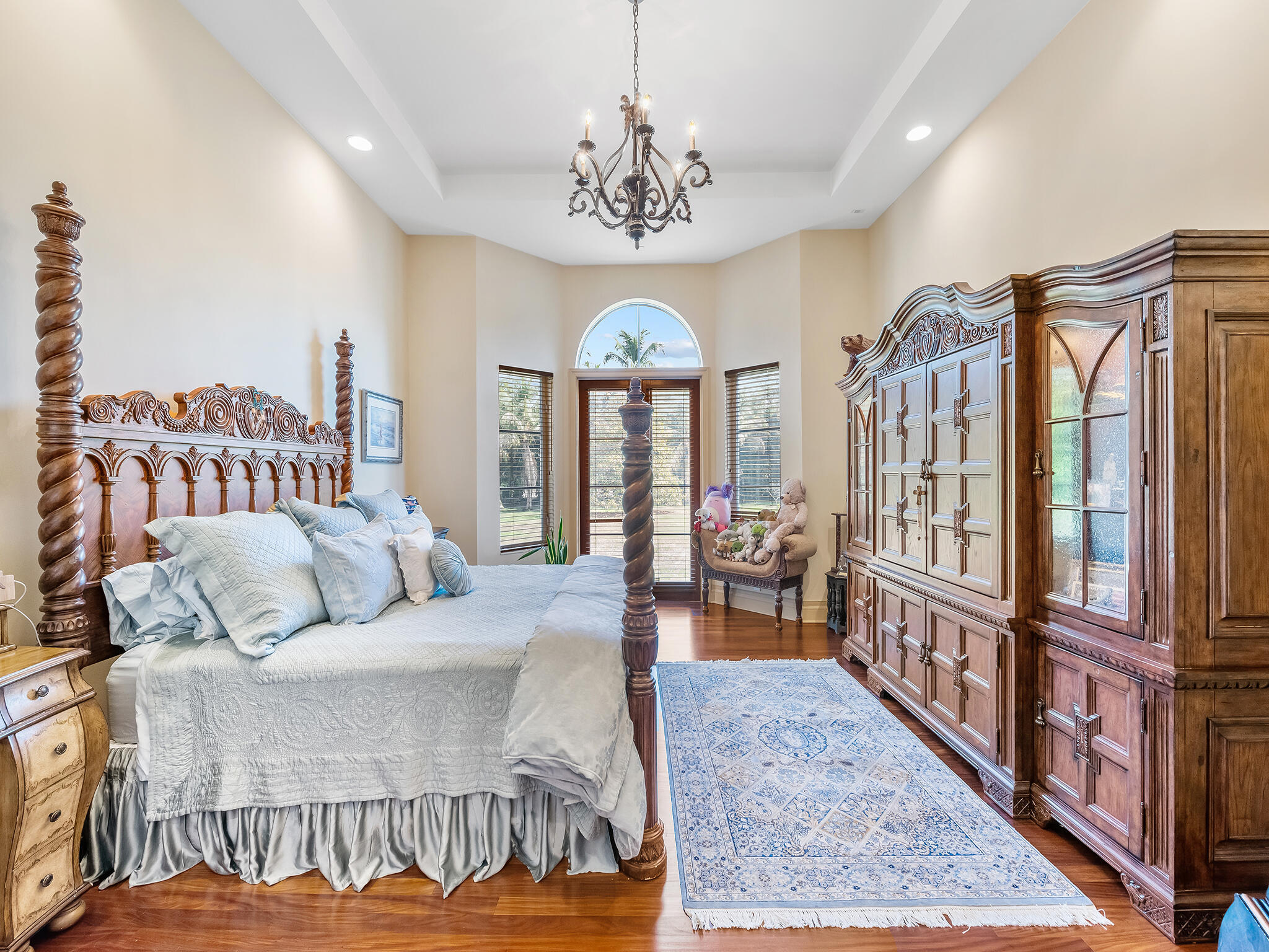 main property photo 30