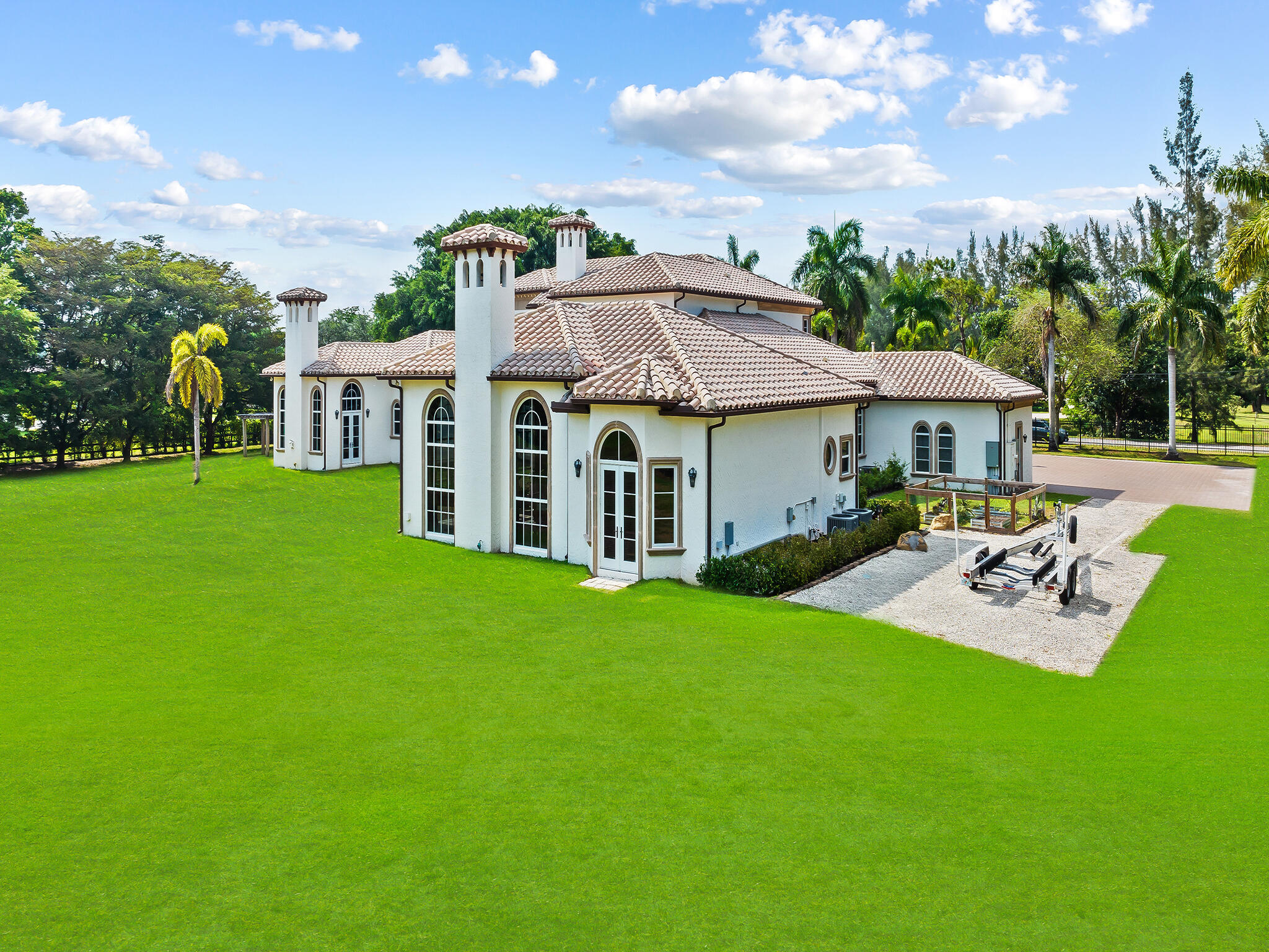 main property photo 60