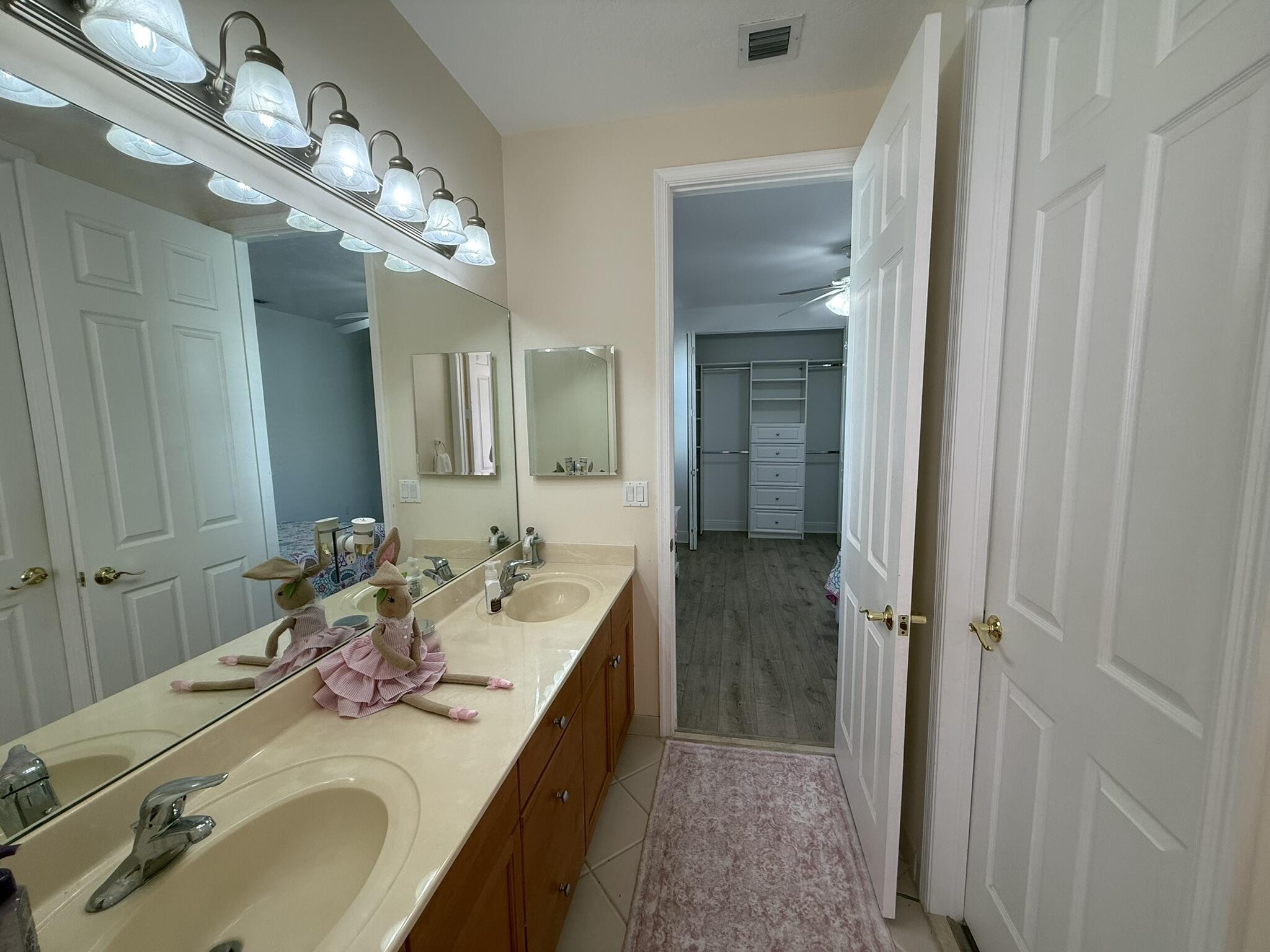 main property photo 89