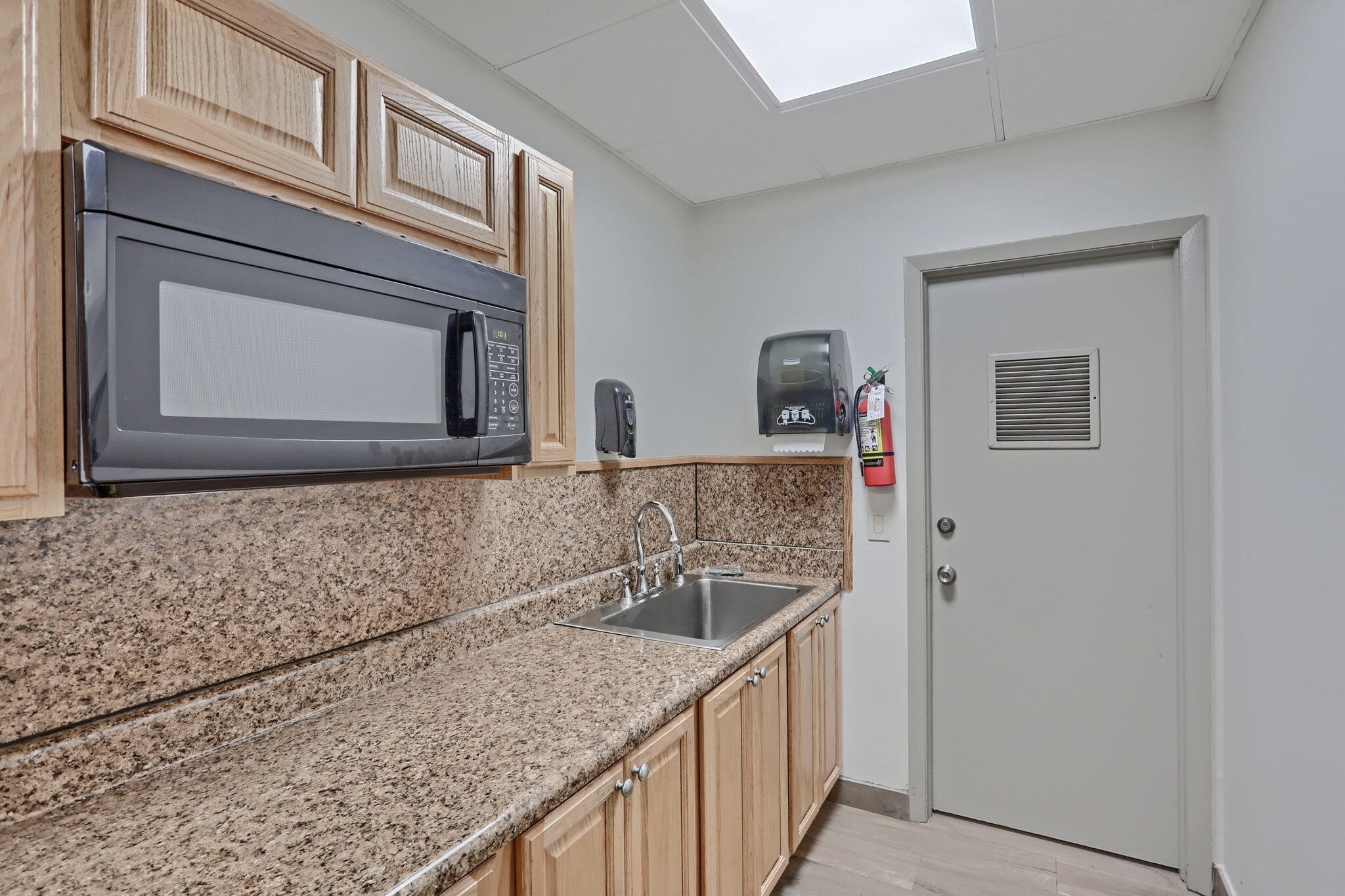 main property photo 59