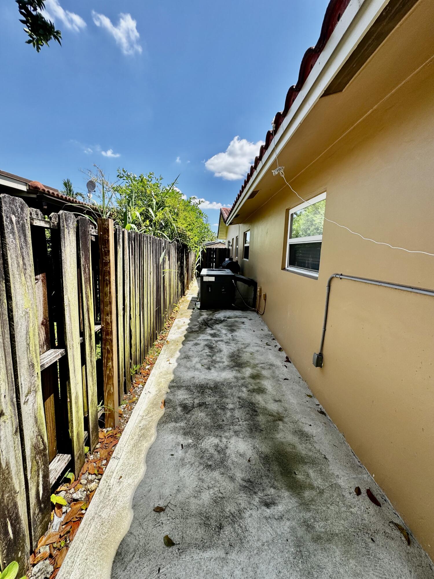 main property photo 50