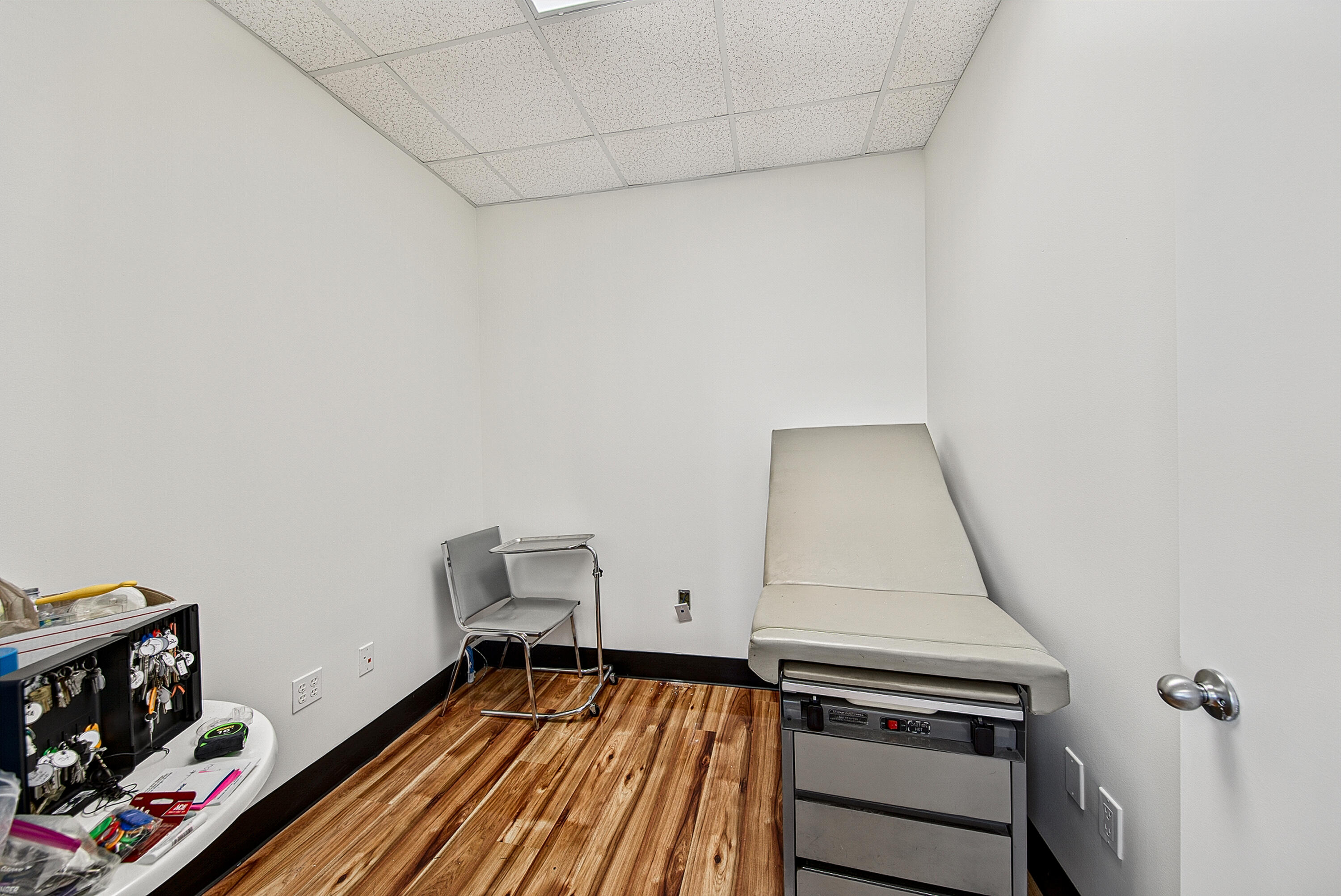 main property photo 20