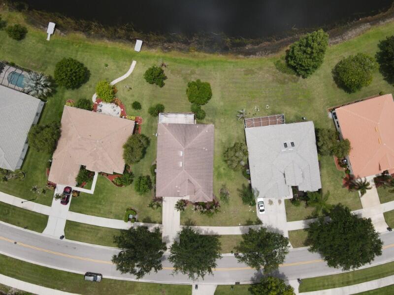 main property photo 64