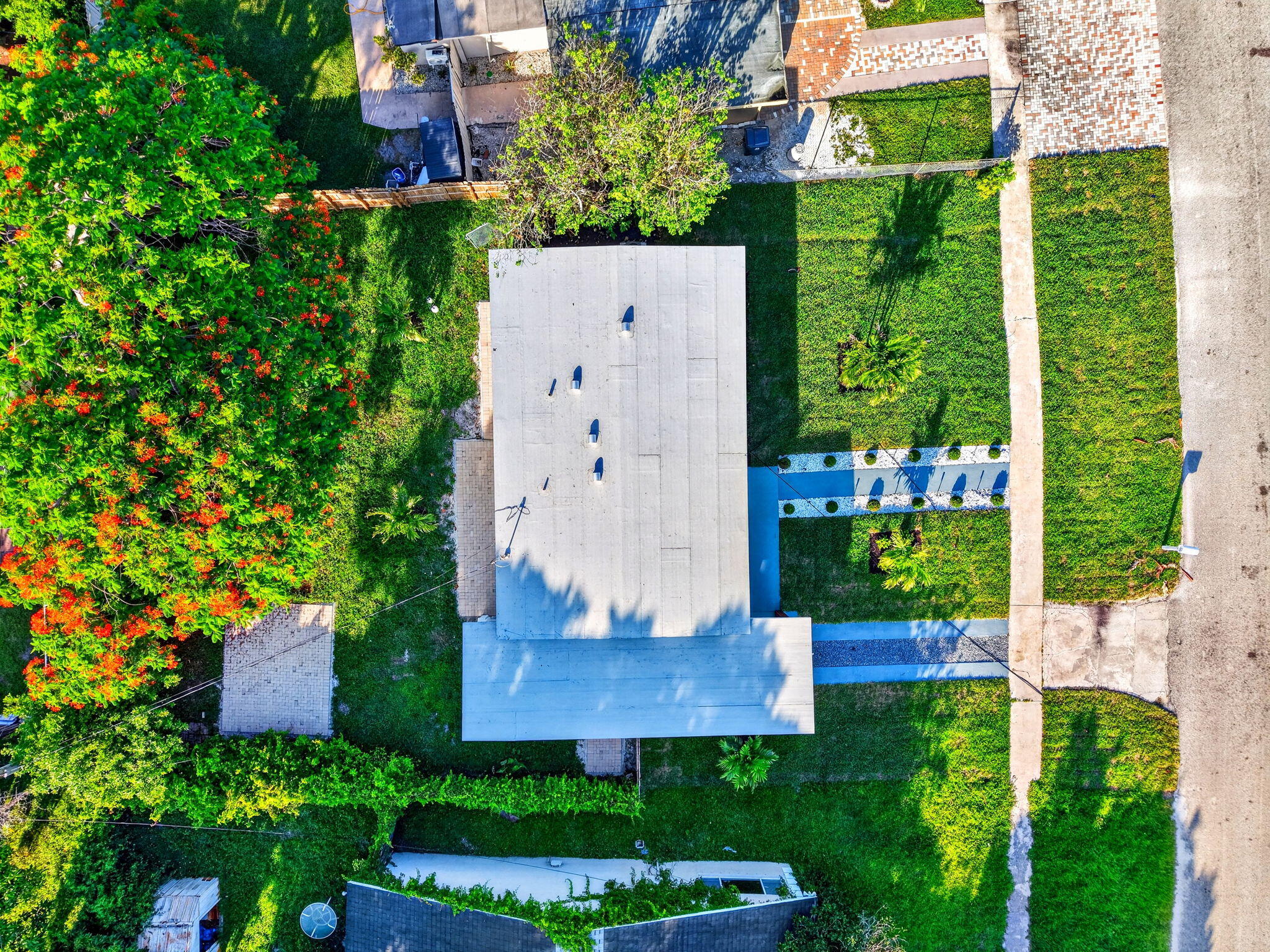 main property photo 45