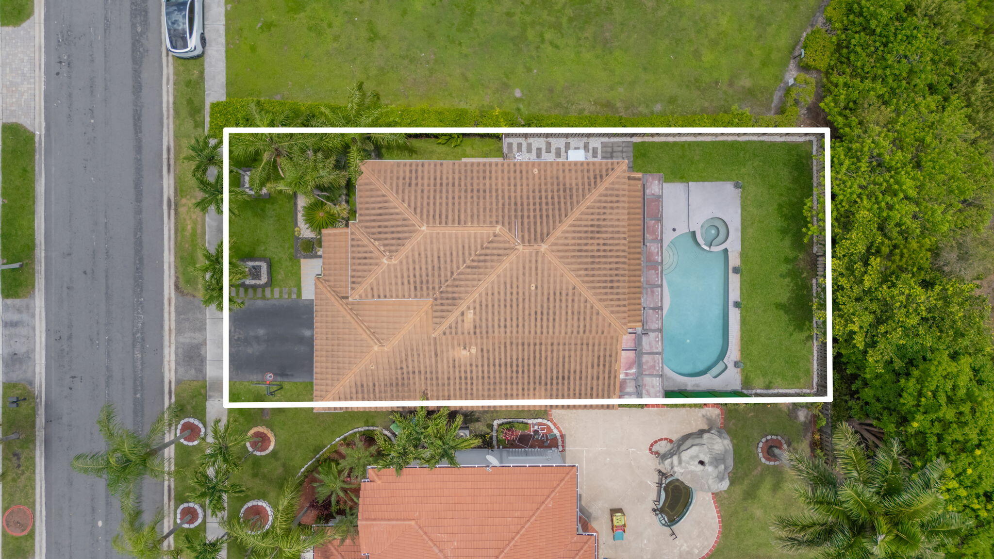 main property photo 51