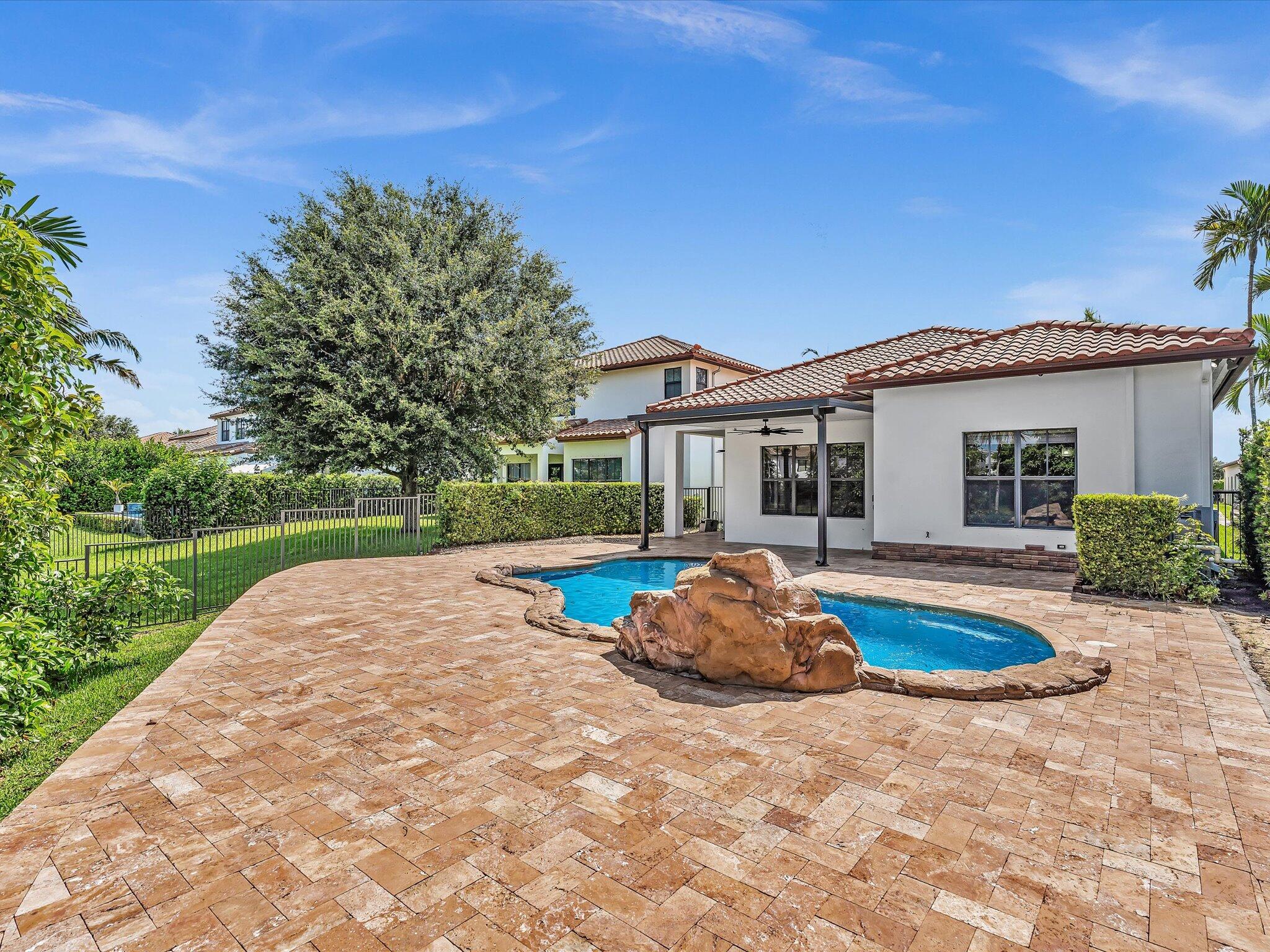 main property photo 76