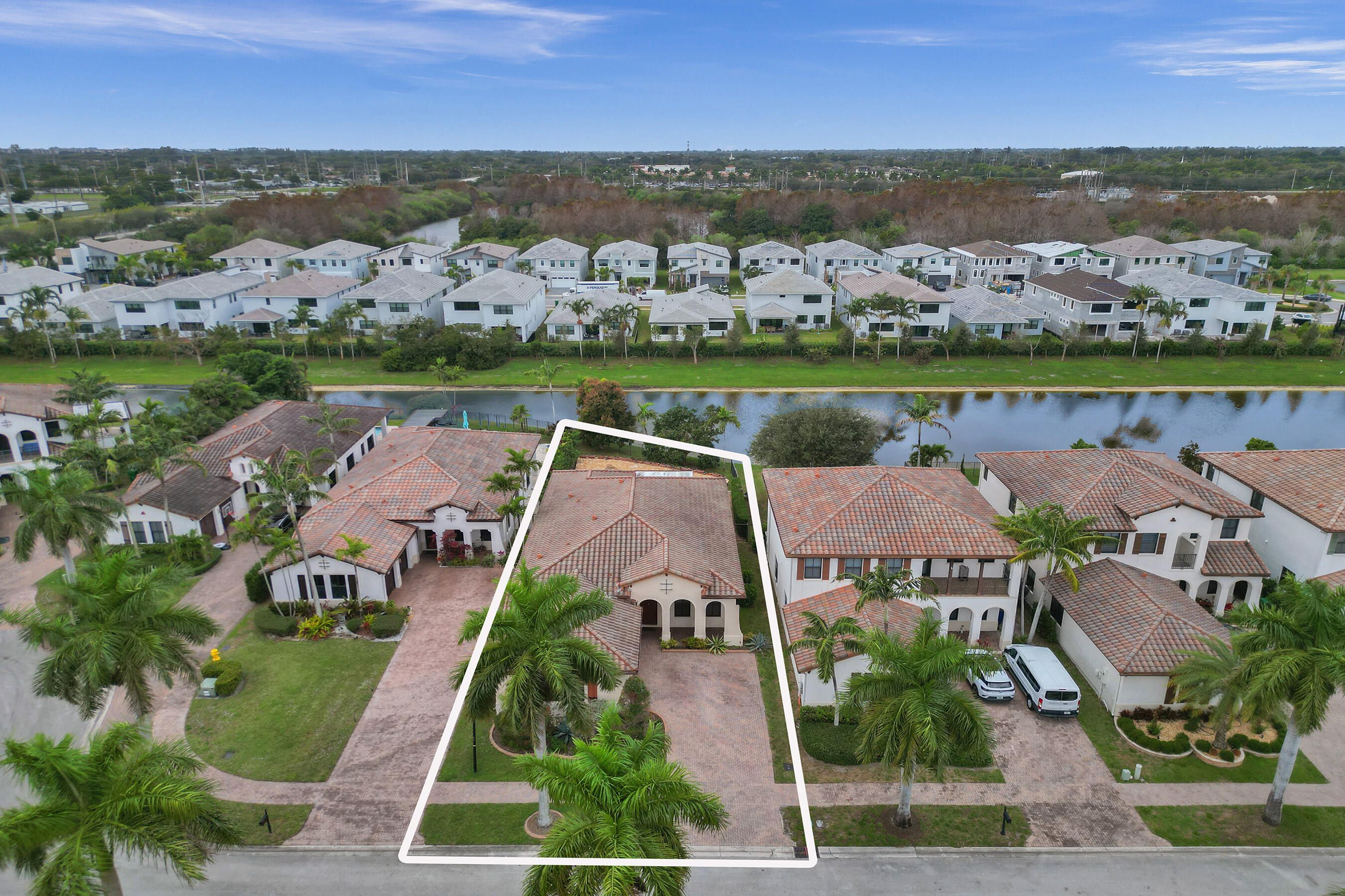 main property photo 79
