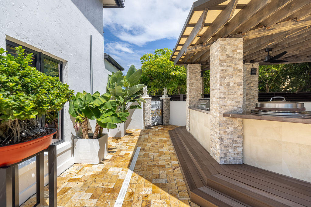 main property photo 68