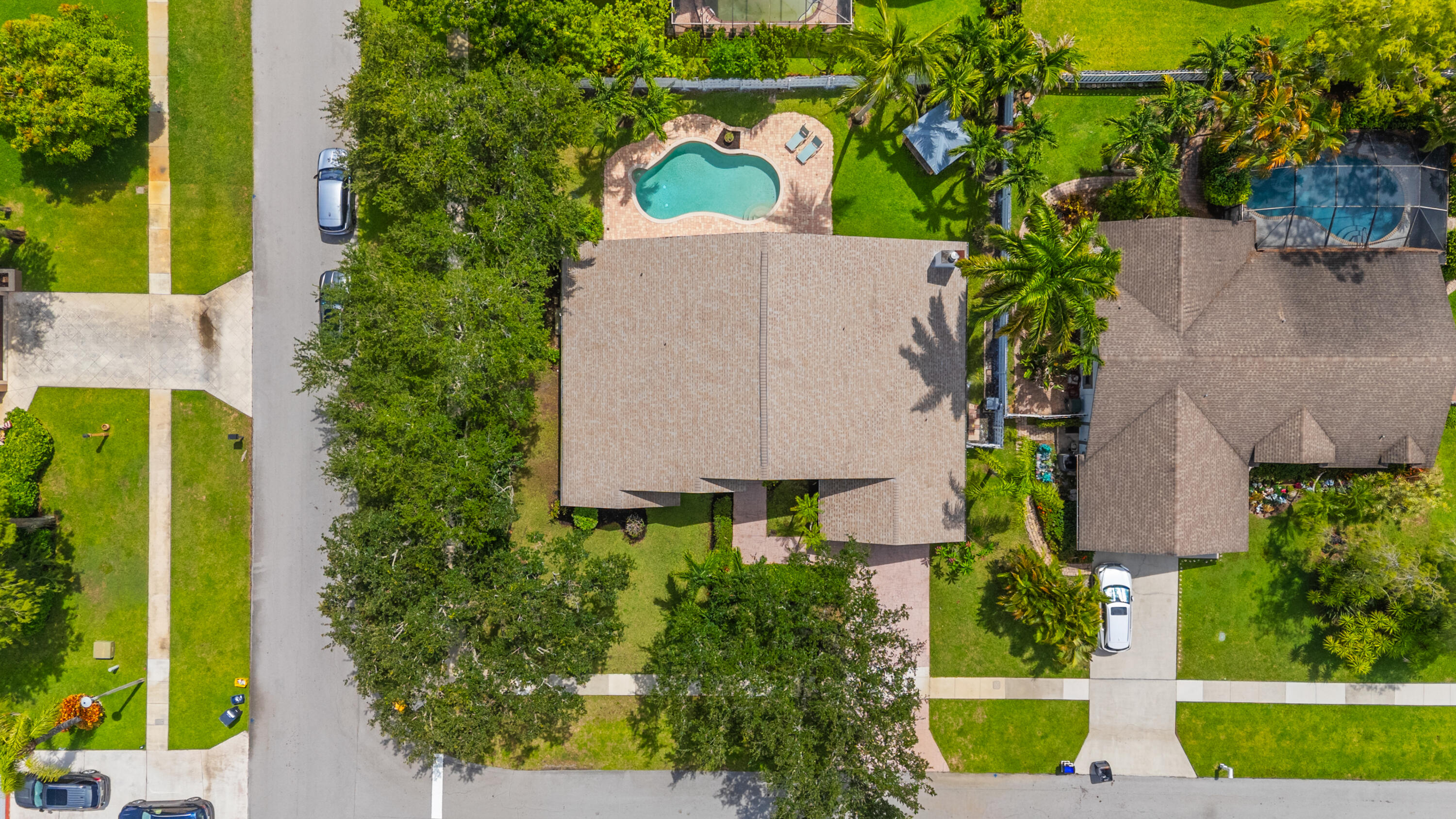 main property photo 43