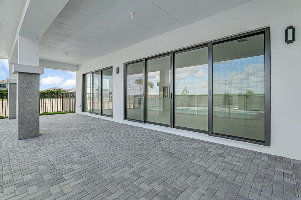 main property photo 70