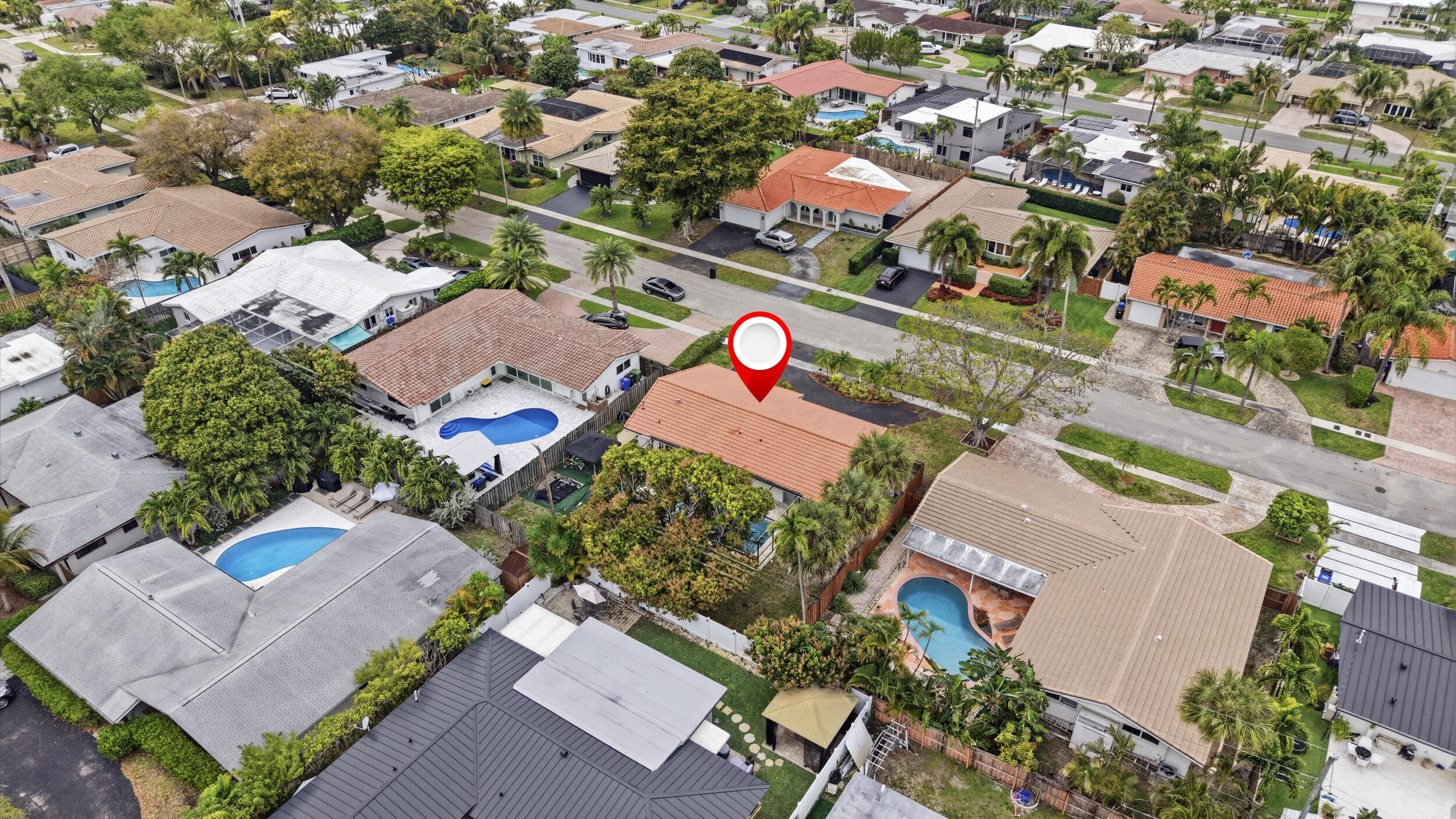 main property photo 31