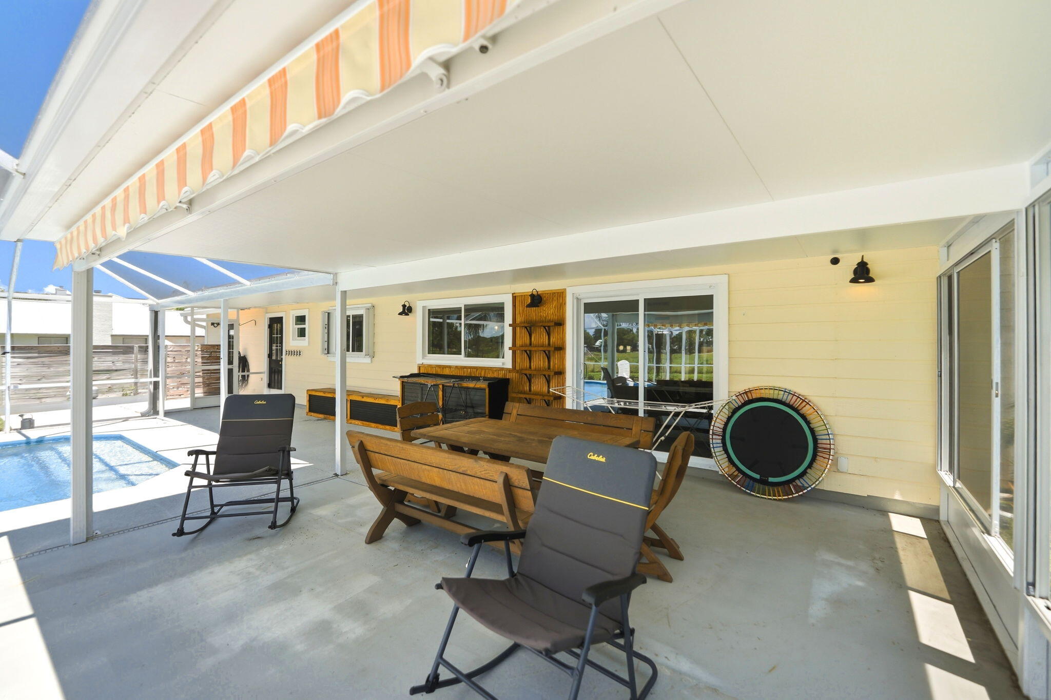 main property photo 59