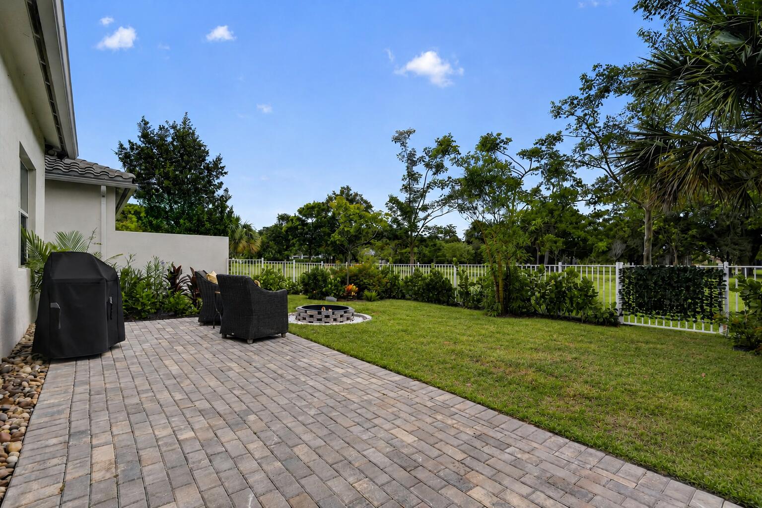 main property photo 125