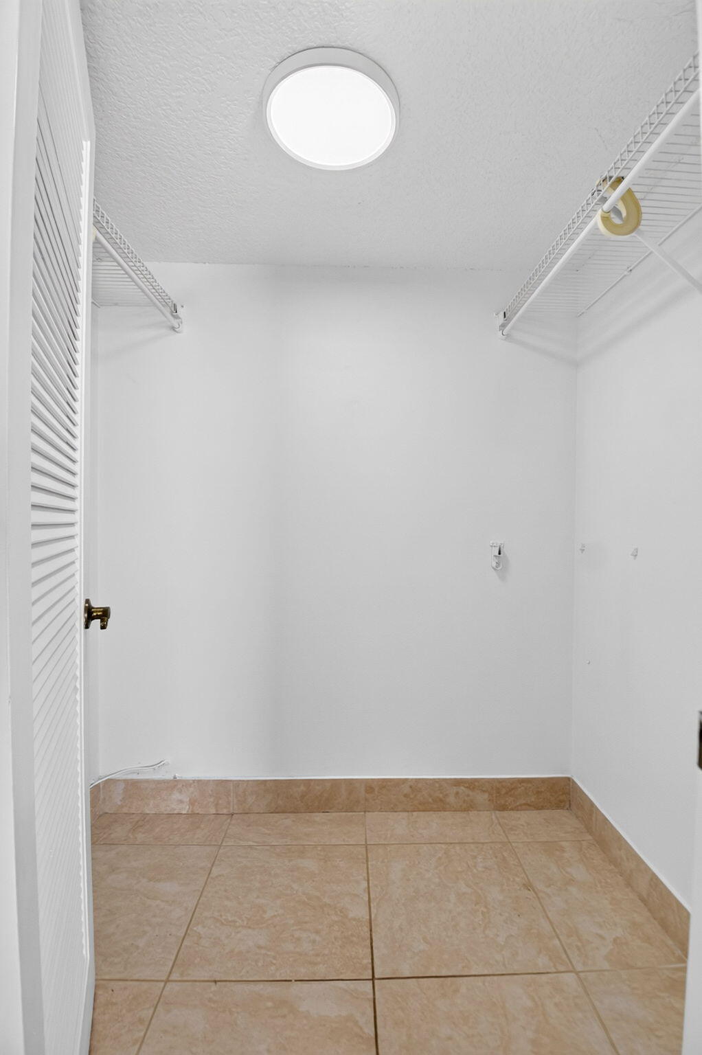 property viewer photo 32