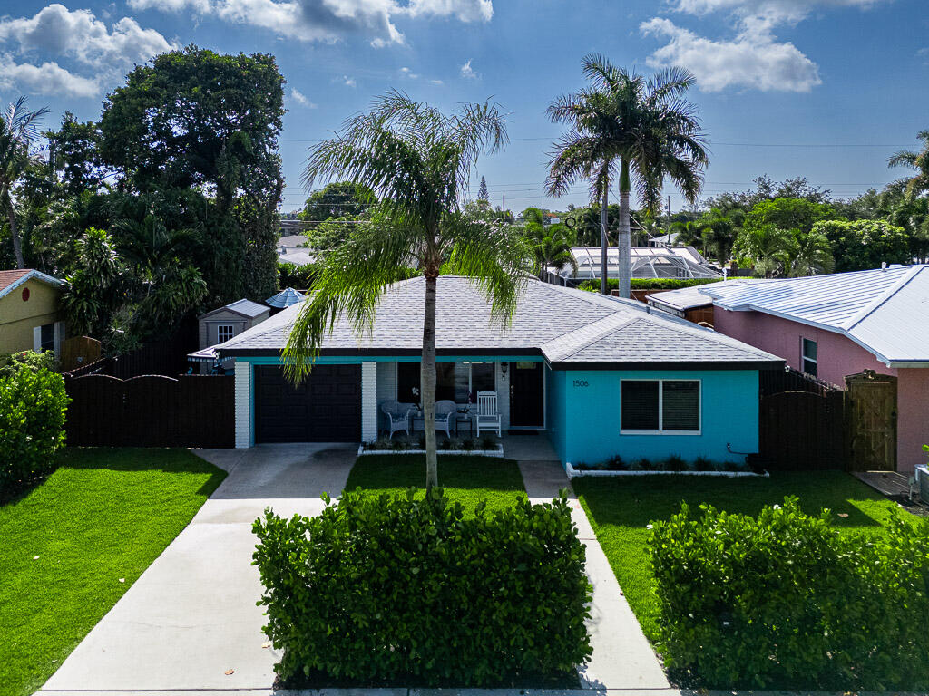 main property photo 6