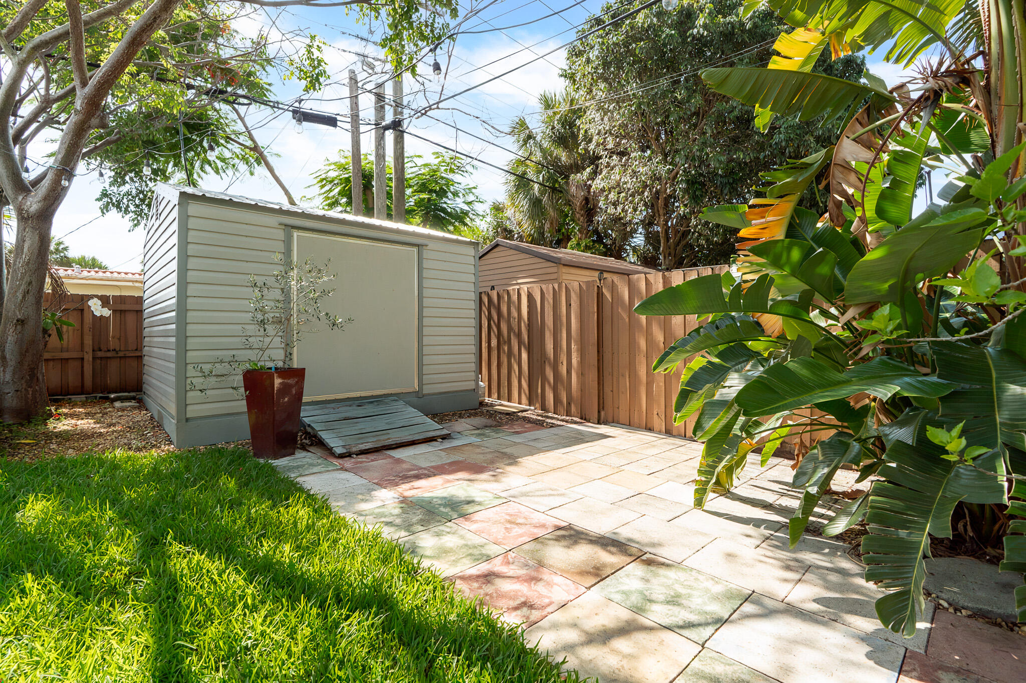 main property photo 47
