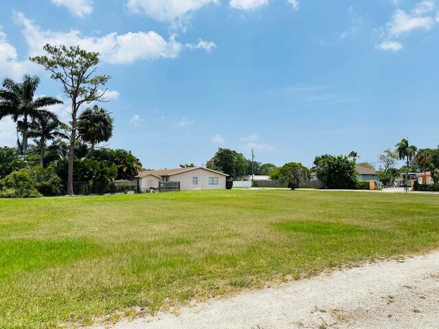 main property photo 9