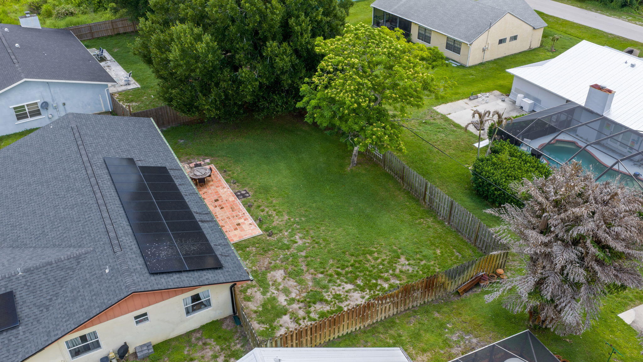 main property photo 51