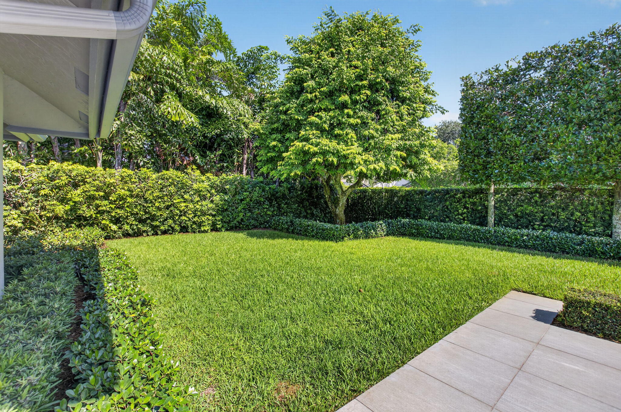 main property photo 68