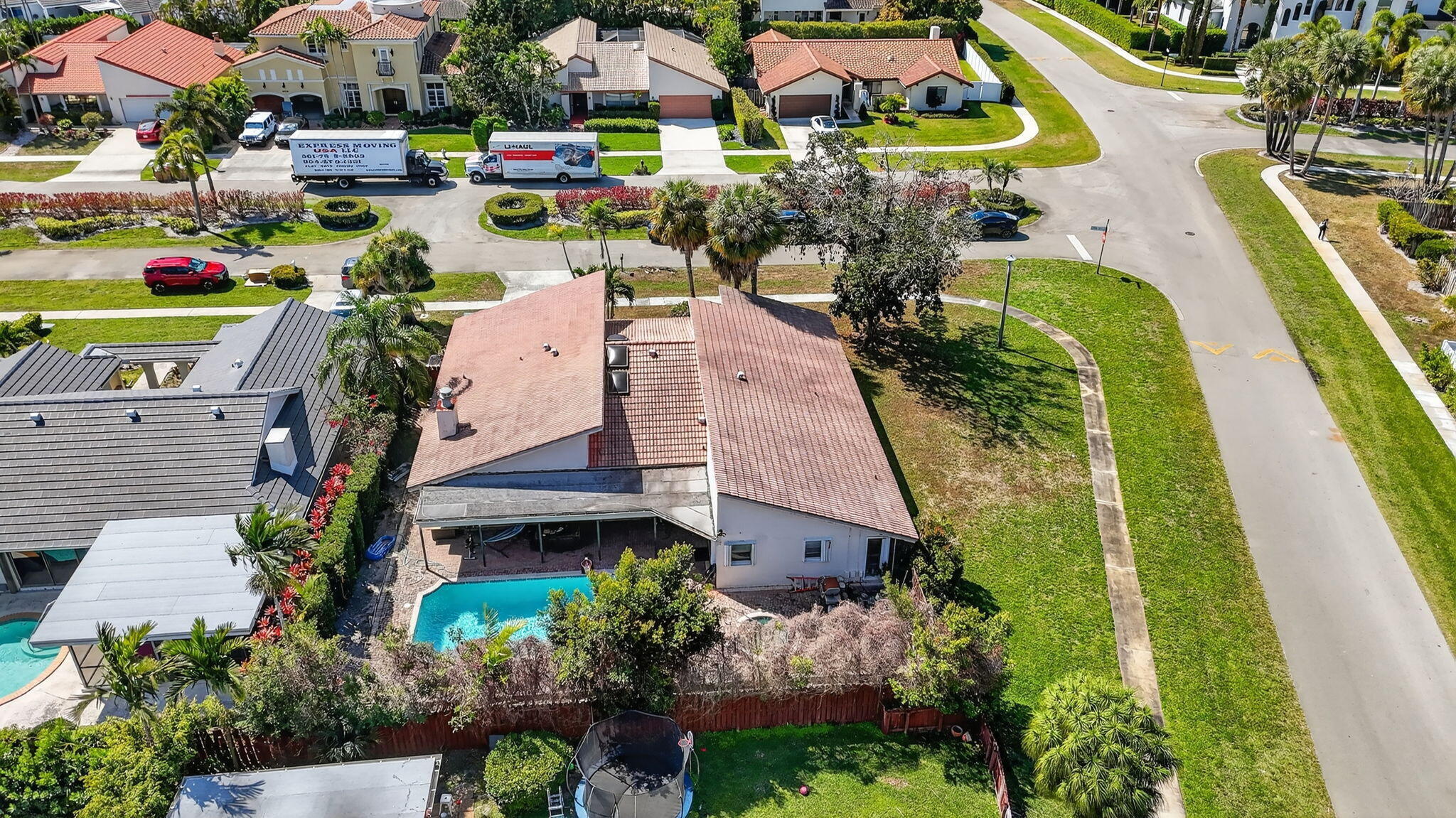 main property photo 46