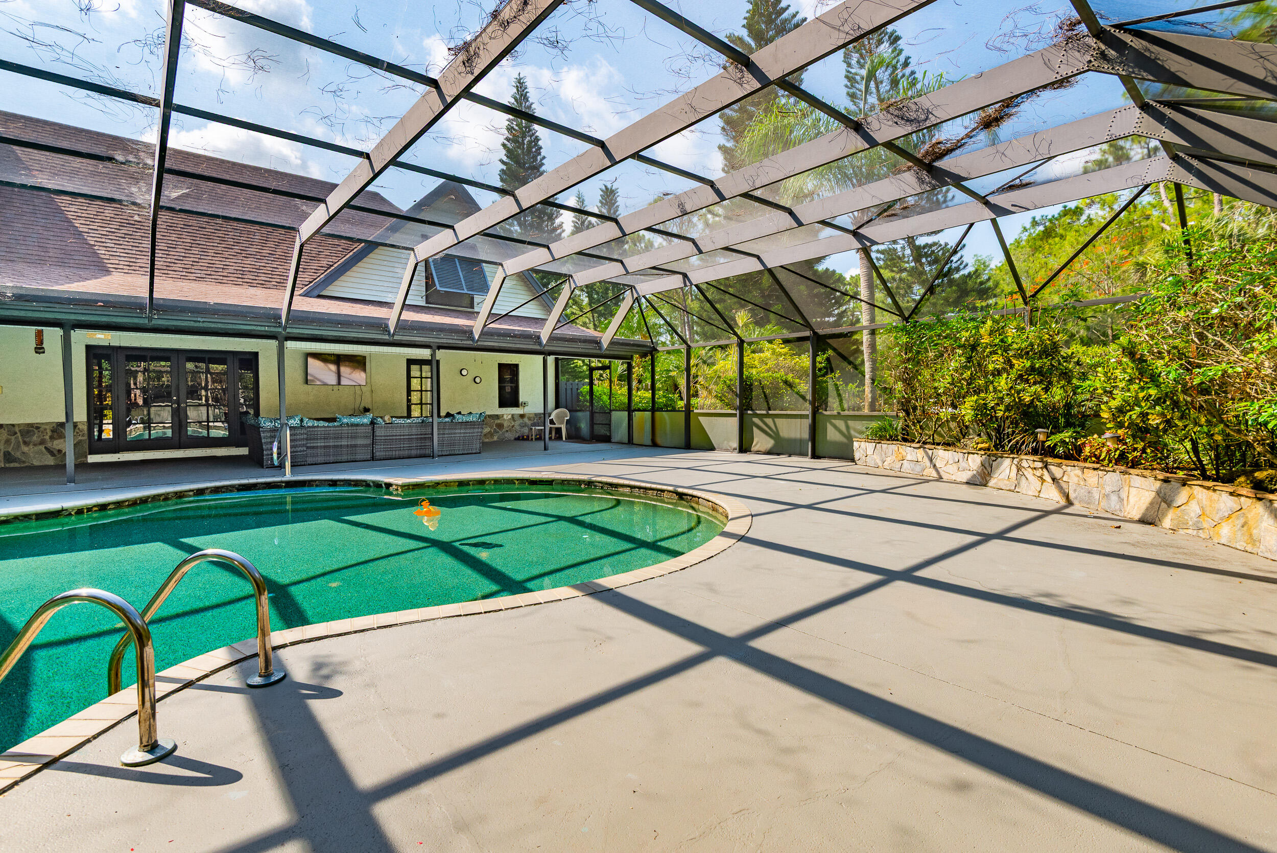 main property photo 76