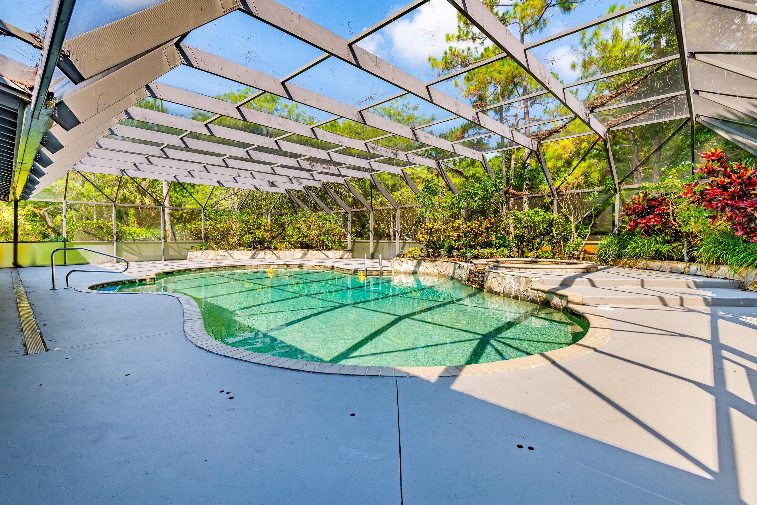 main property photo 79