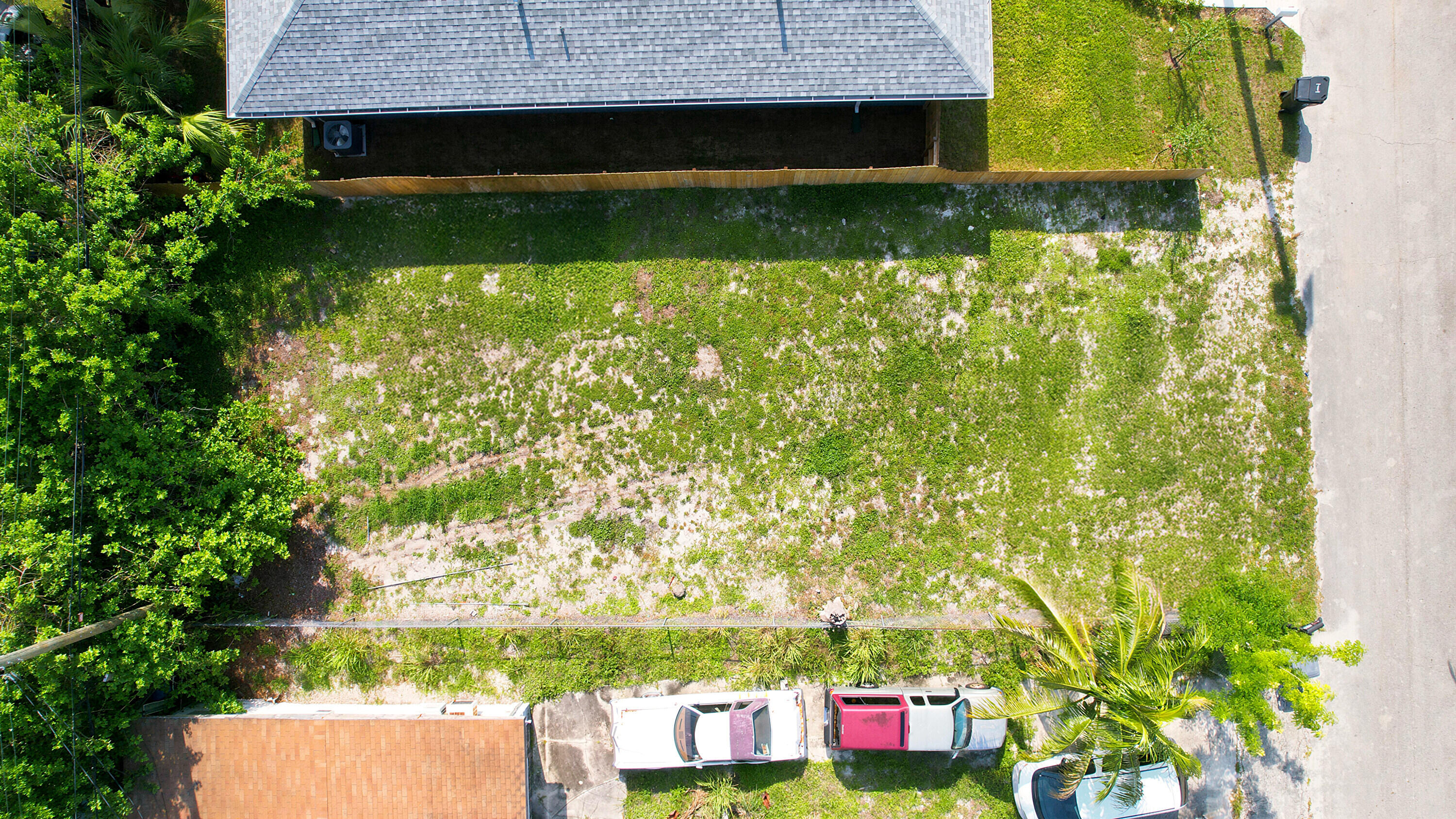 main property photo 13
