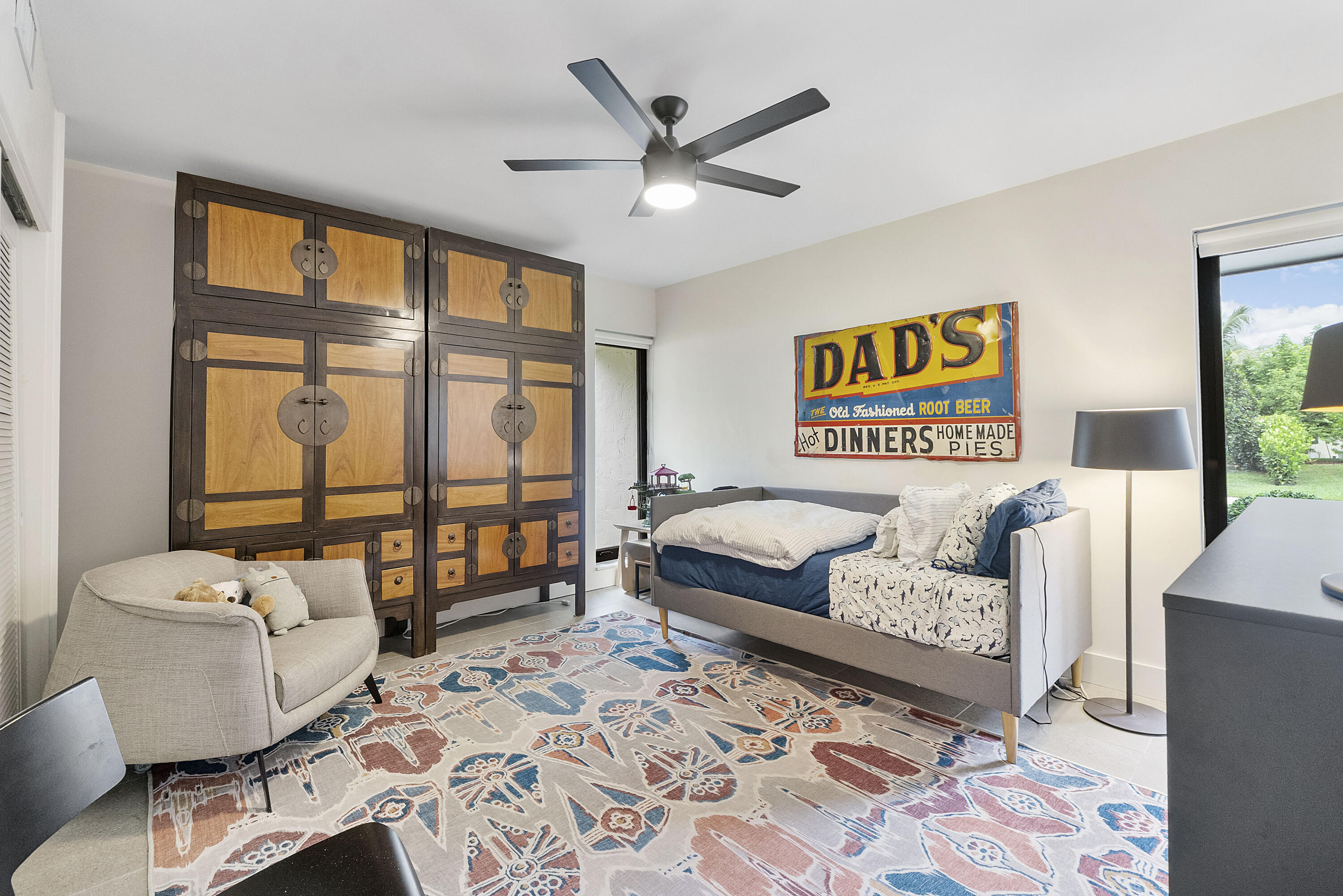 main property photo 40