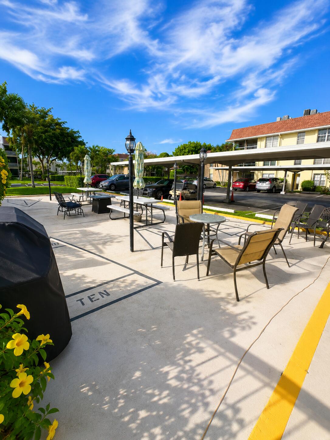 main property photo 16