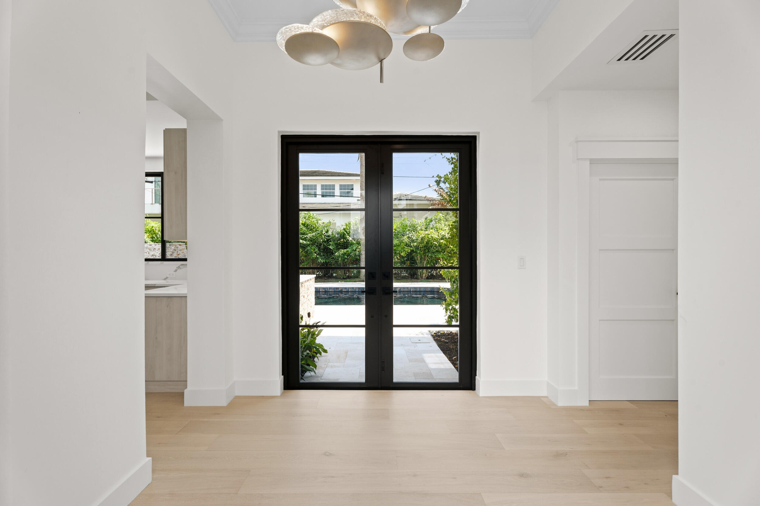 main property photo 79