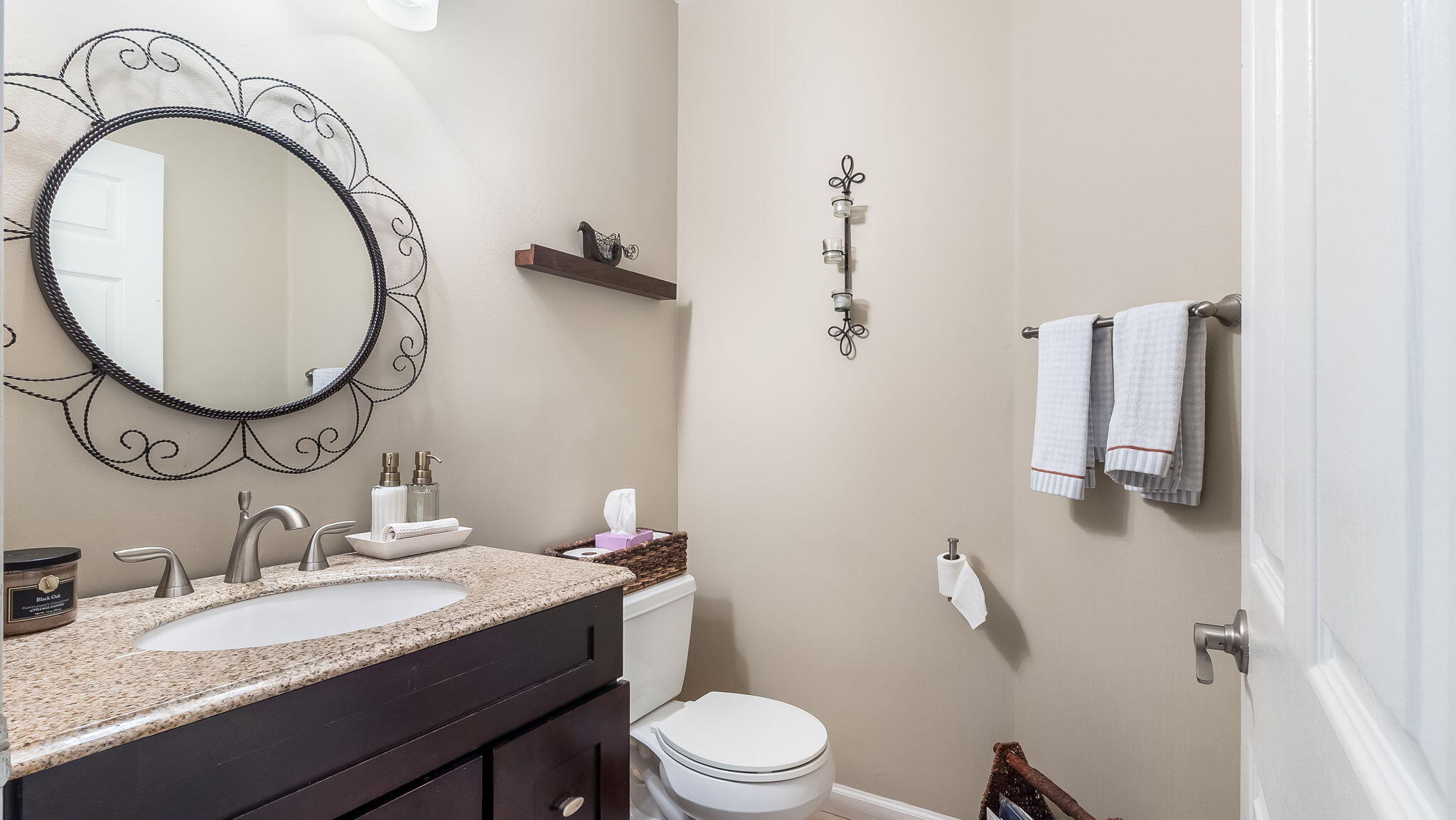 main property photo 12