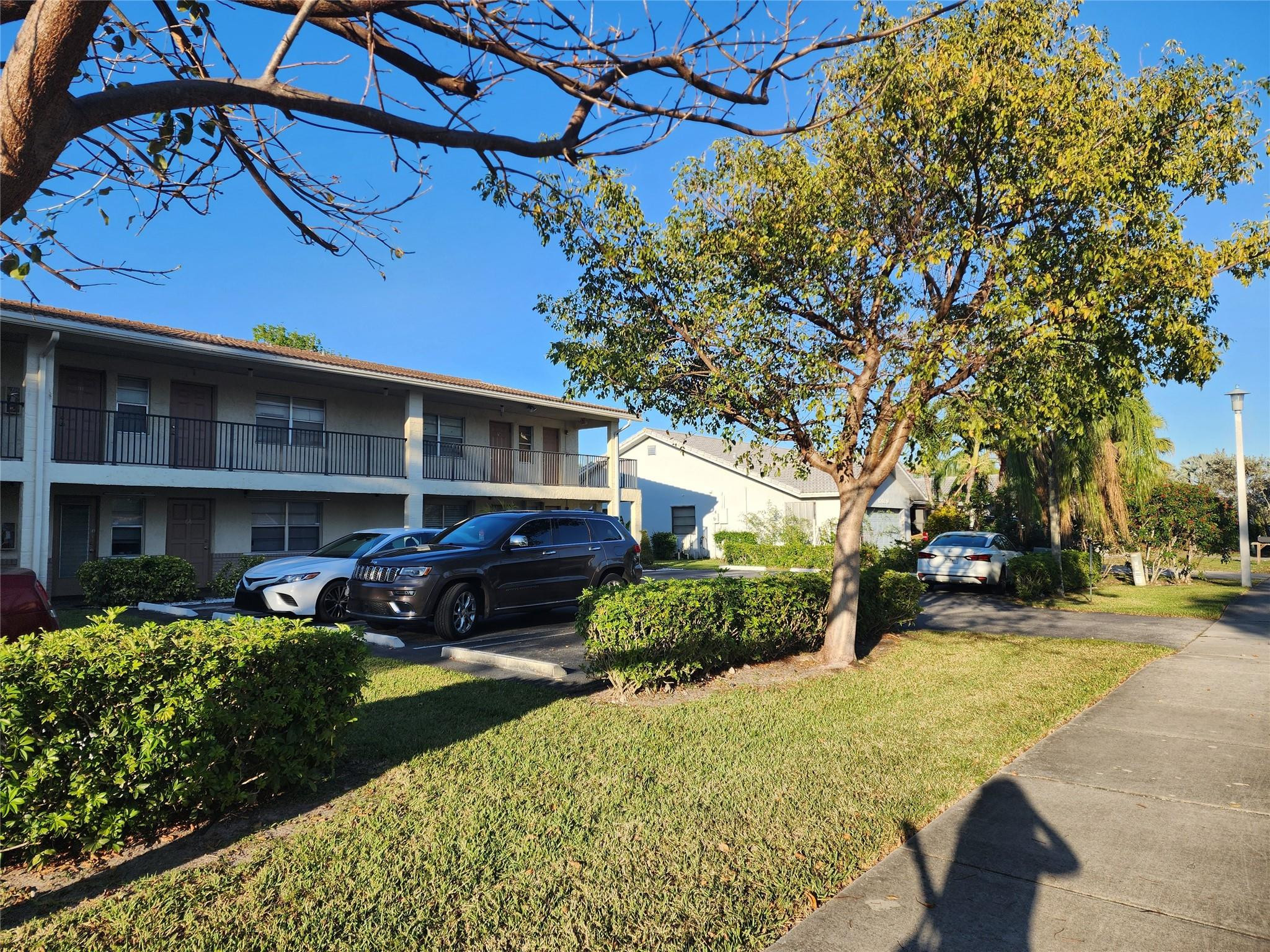 main property photo 25