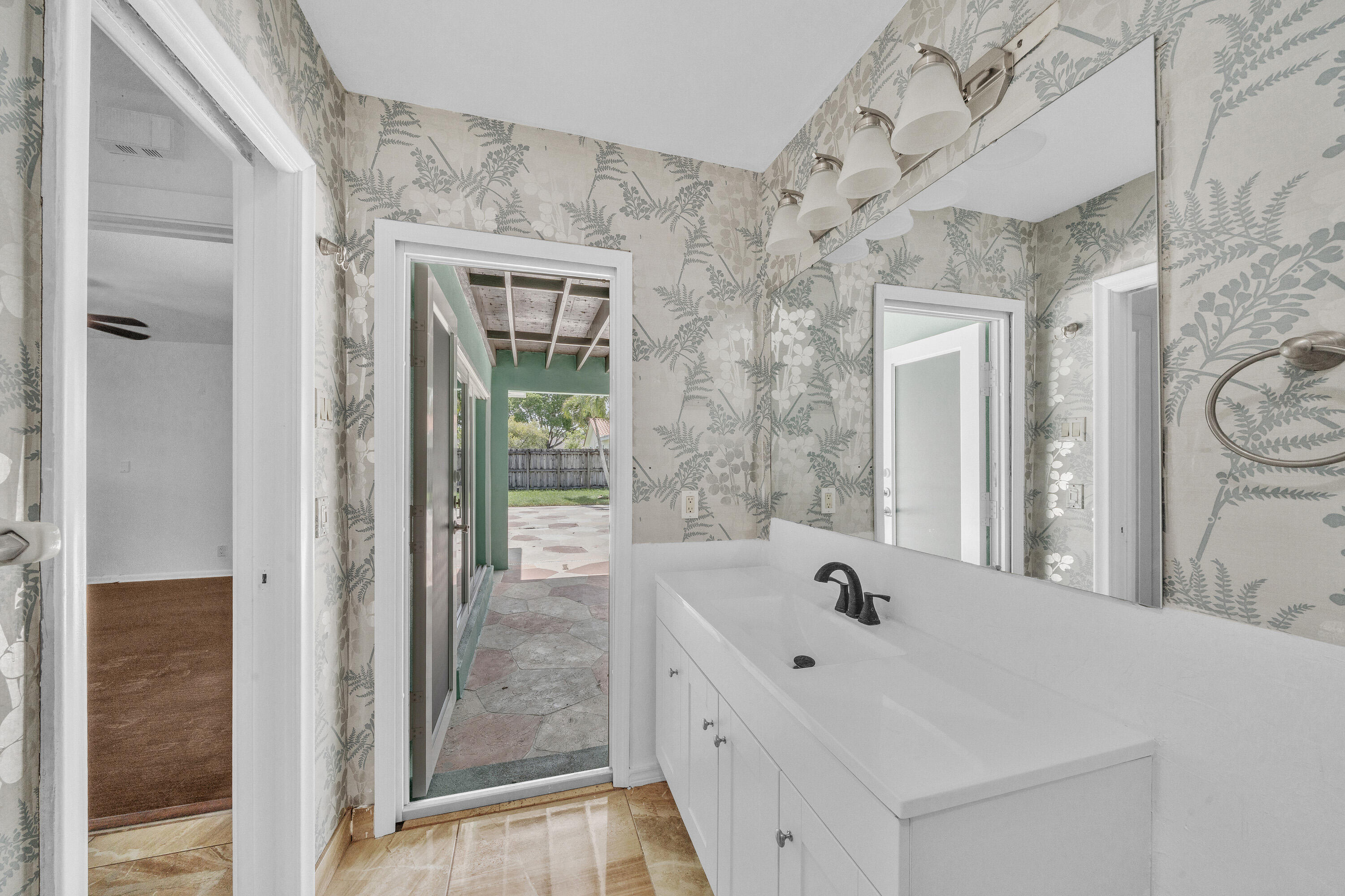 main property photo 69
