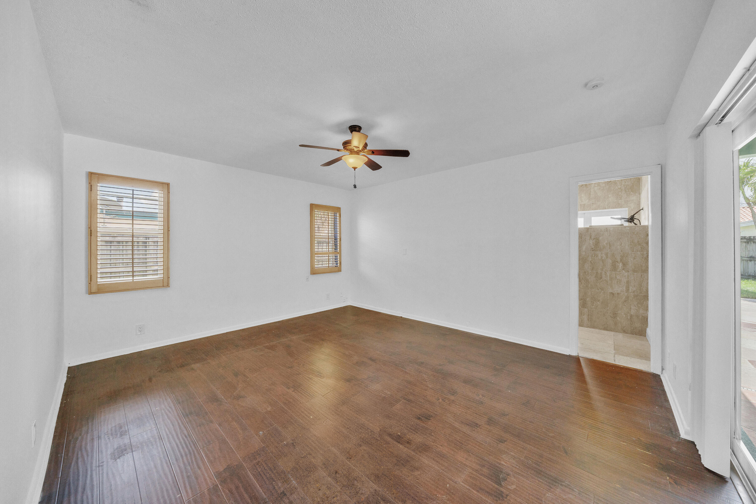 main property photo 70