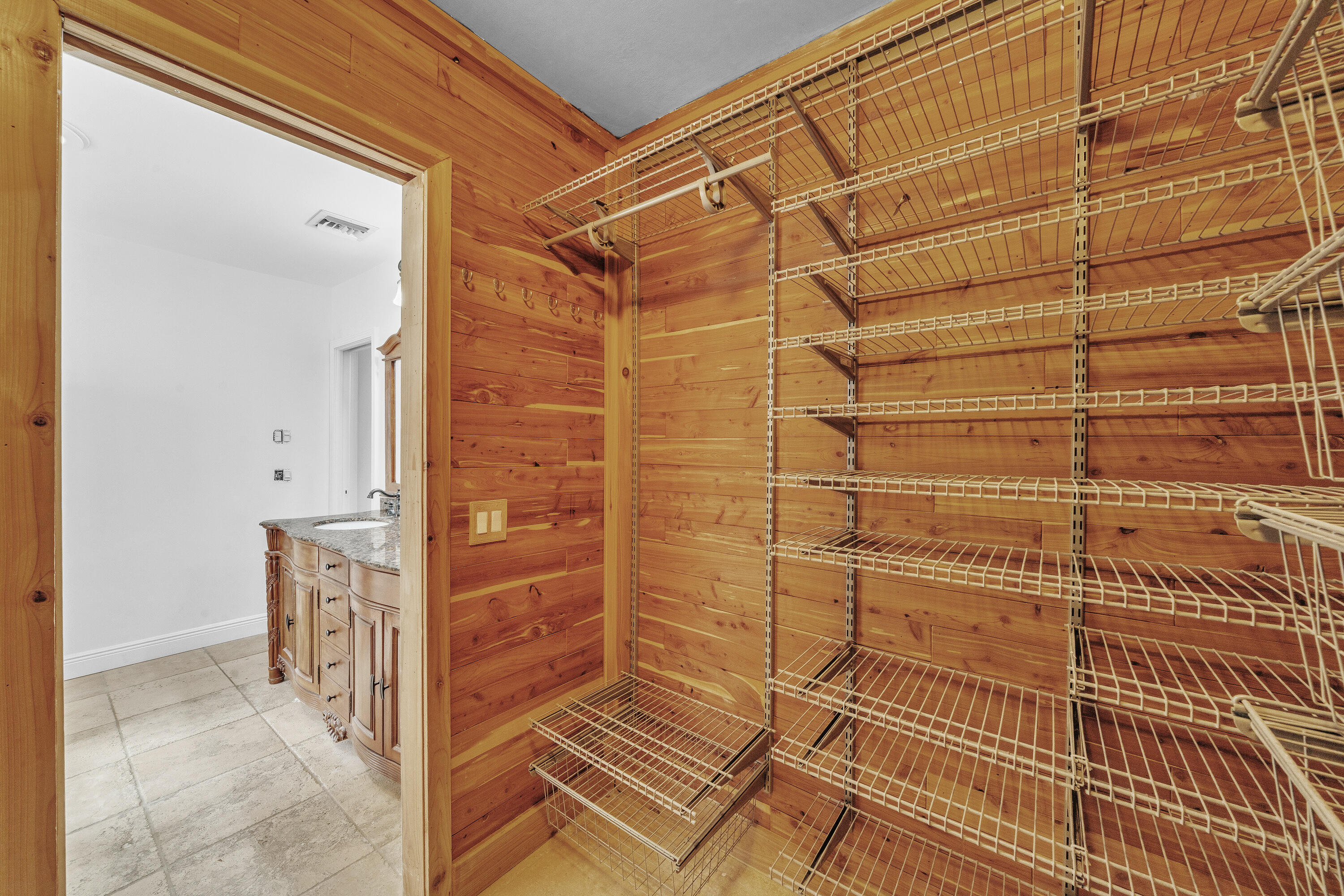 main property photo 79