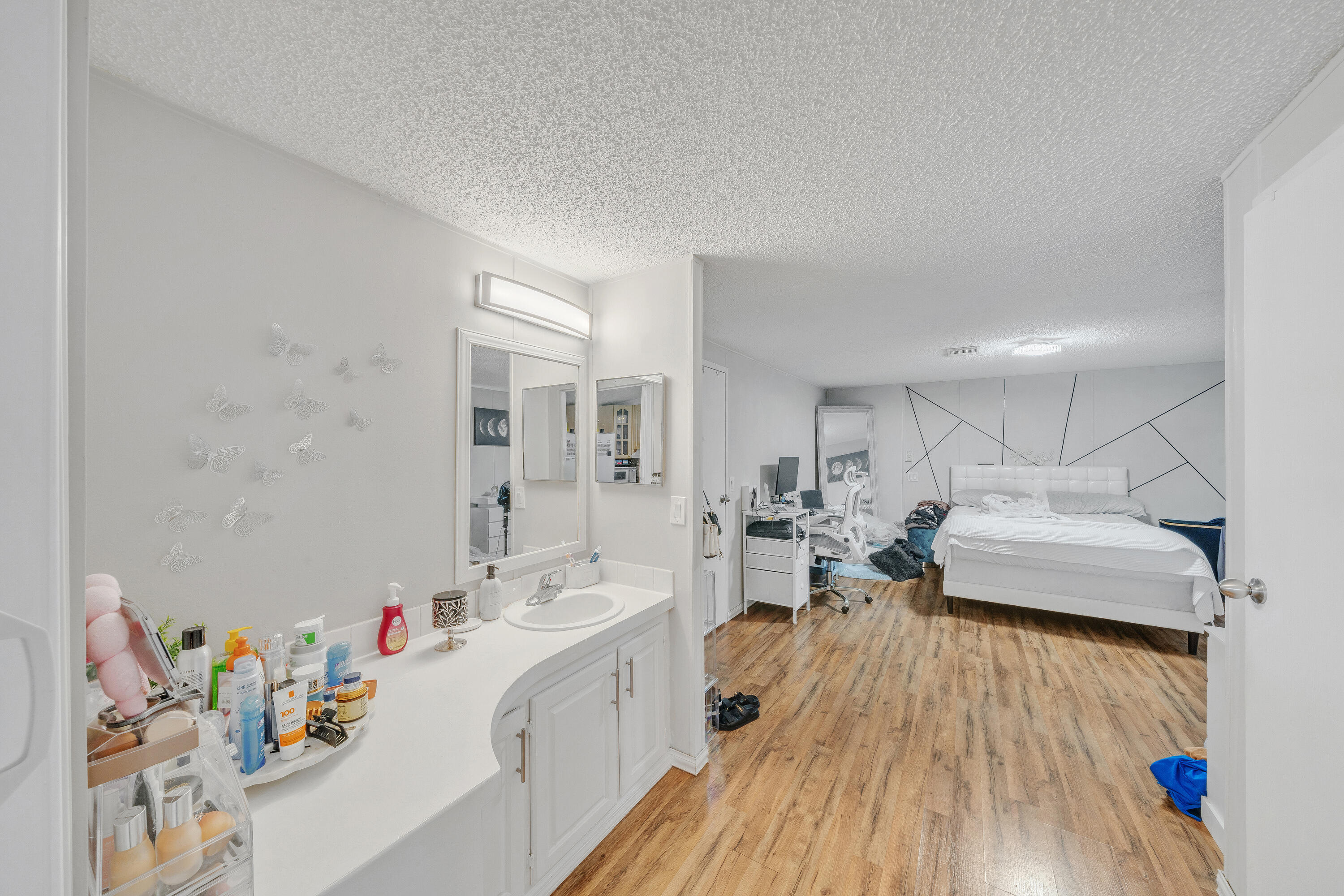 main property photo 57