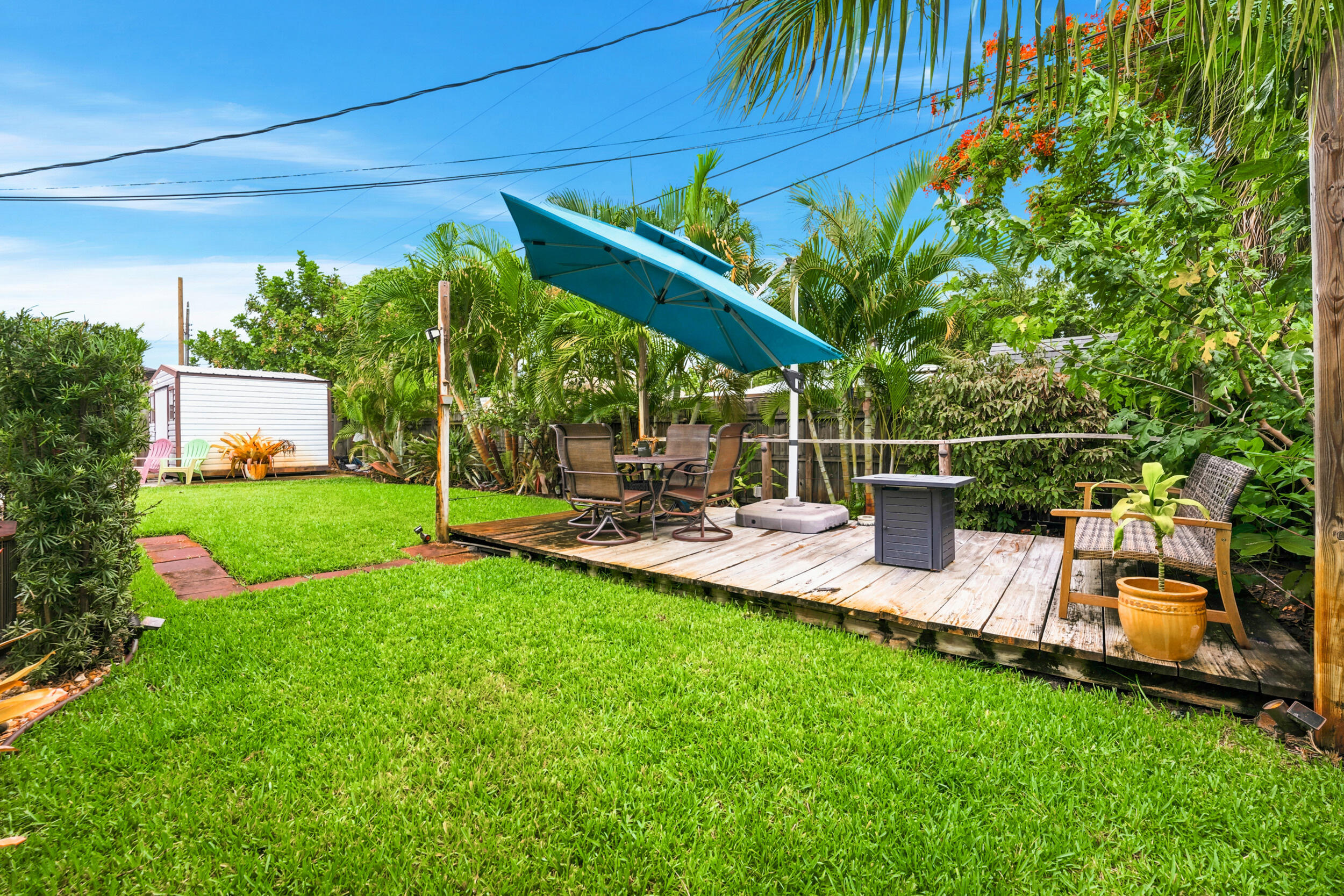 main property photo 14