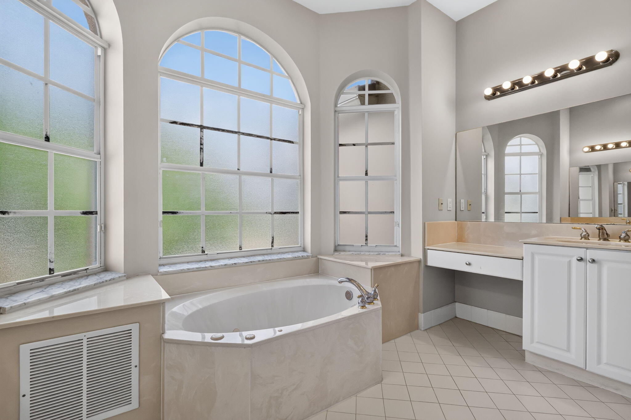 main property photo 58