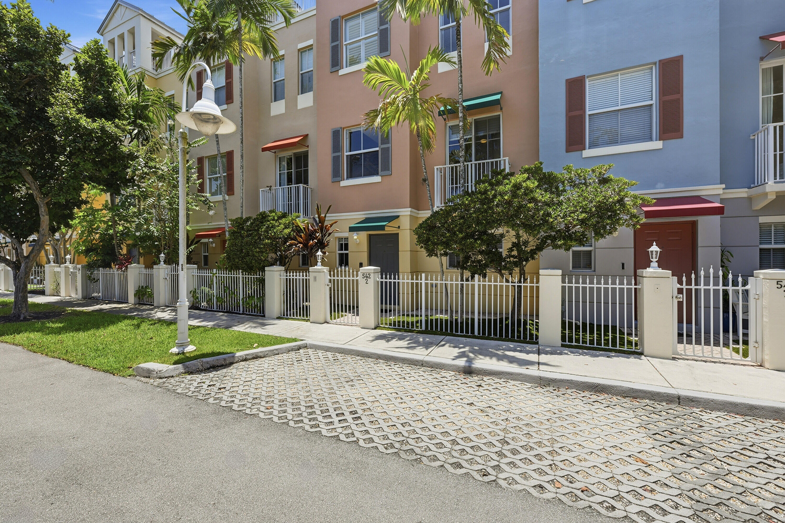 main property photo 39