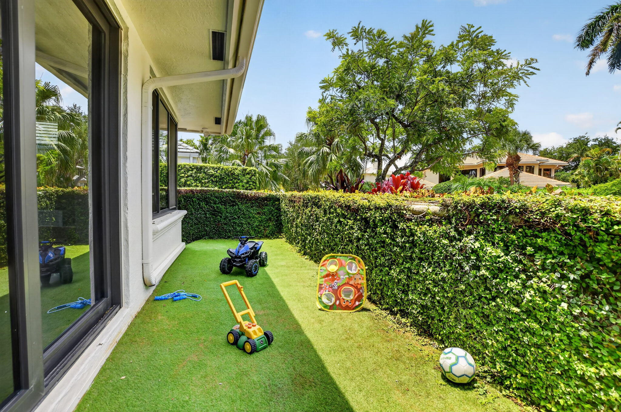 main property photo 70