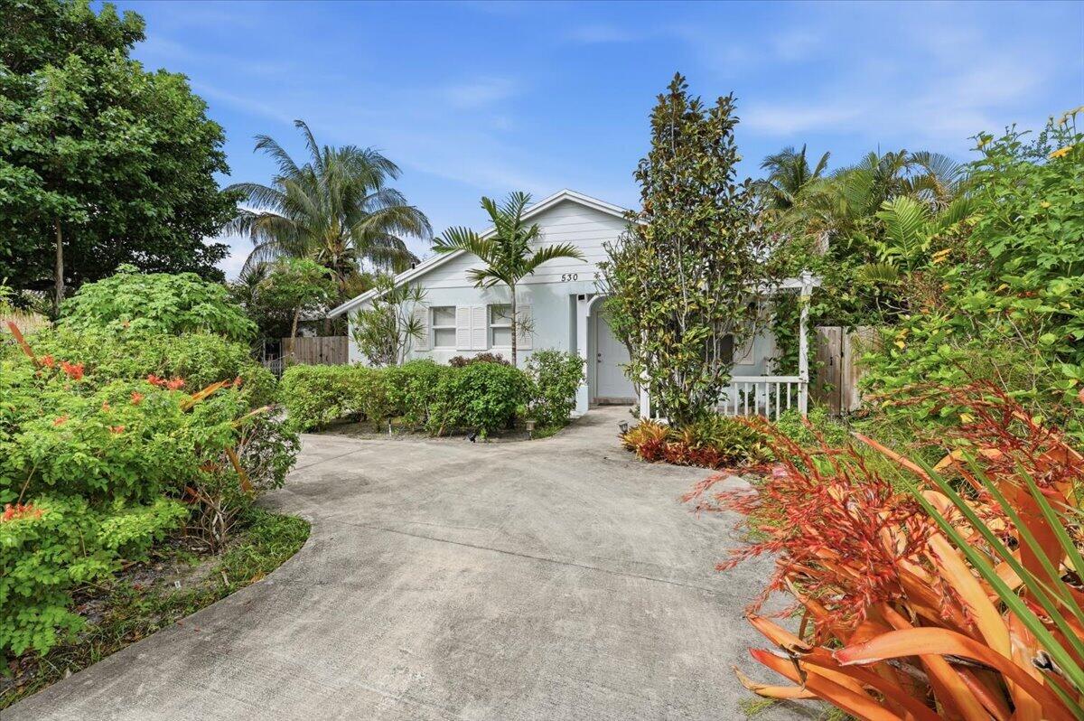 main property photo 24